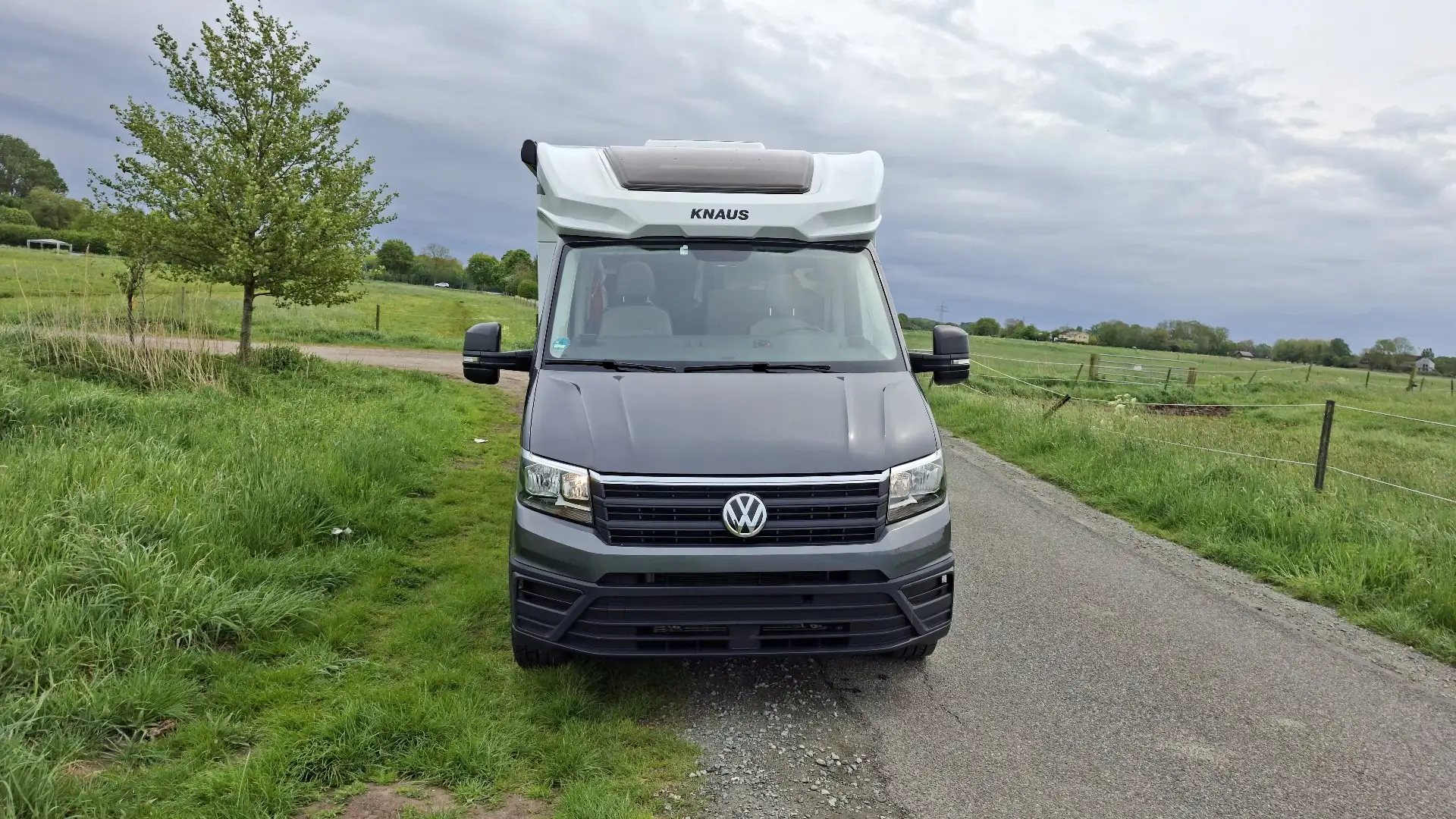 Caravans-Wohnm Knaus VW Crafter VanTi Plus Platinum Selection Grau - 2