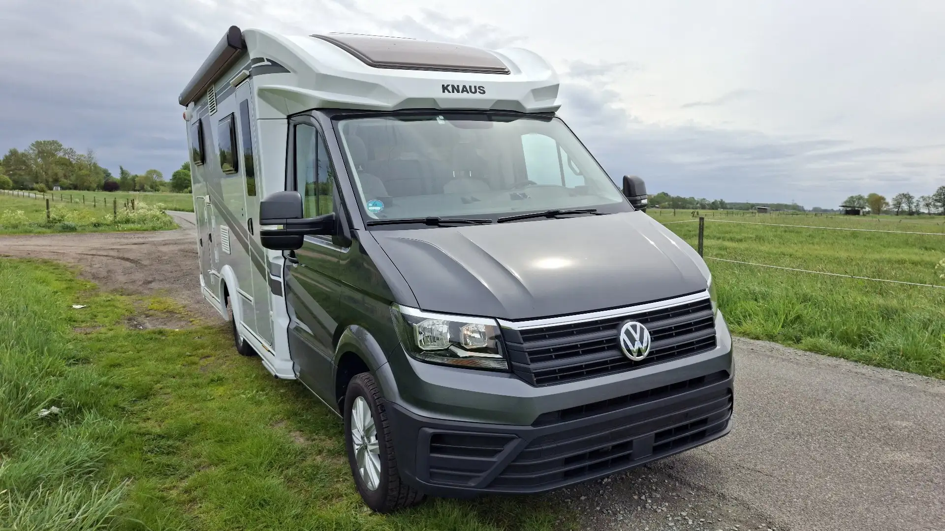 Caravans-Wohnm Knaus VW Crafter VanTi Plus Platinum Selection Grau - 1