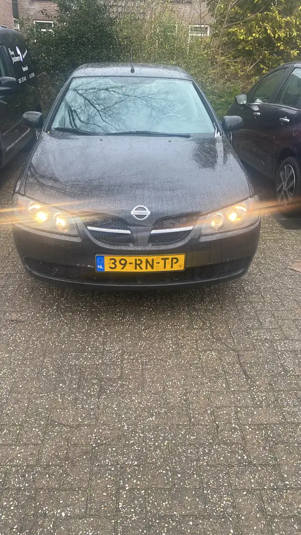 Nissan Almera Almera 1.5 Visia Braun - 1