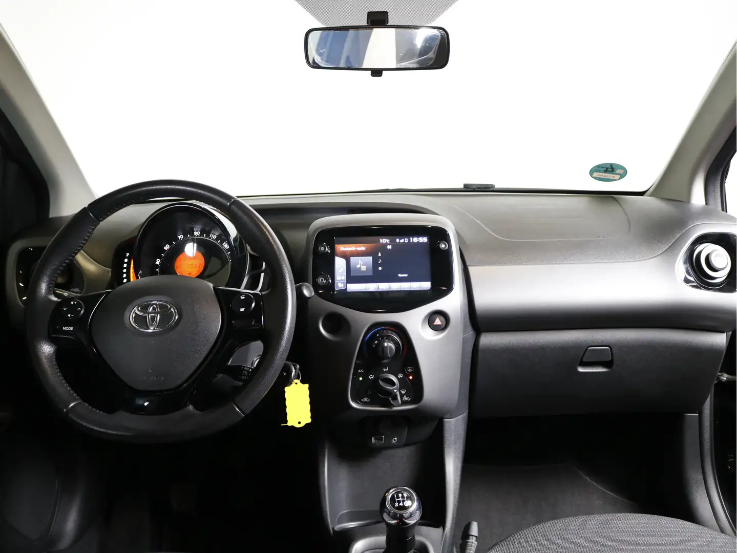 Toyota Aygo 1.0 VVT-i x-play | Apple Carplay | Achteruitrijcam Schwarz - 2