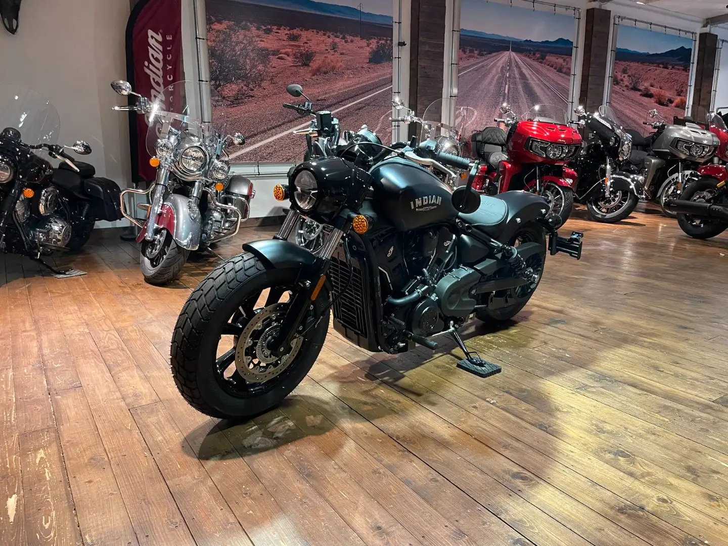 Indian Scout Bobber Ltd. 100 Jahre  (EUR 1.000/2,99 %) Negru - 2