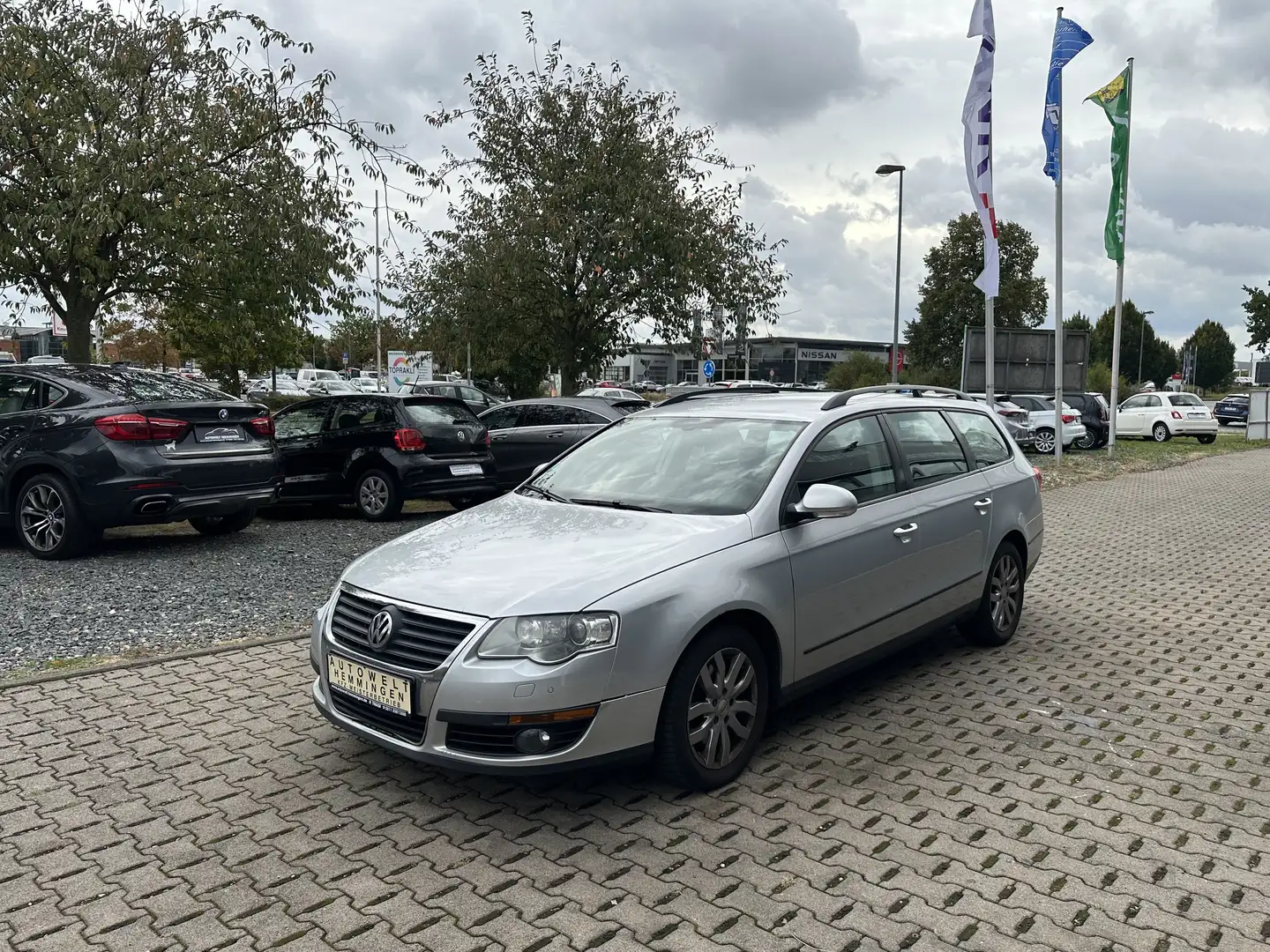 Volkswagen Passat Variant 2.0 Trendline*EXPORT*GEWERBE*BASTLER* Silber - 1