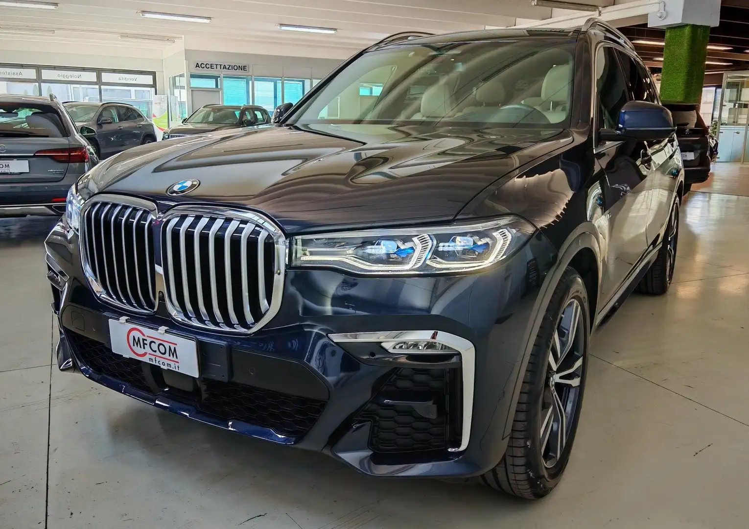 BMW X7 xdrive40d mhev 48V auto 7pti Msport Синий - 1