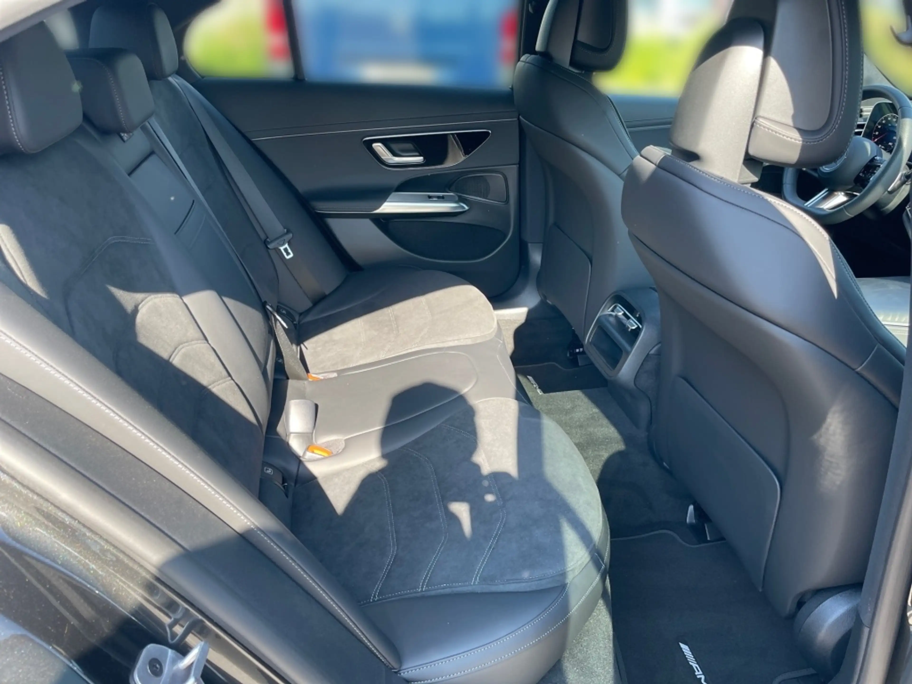 Mercedes-Benz E 450 d 4MATIC Limousine AMG*Ambi*MBUX*CarPlay — photo 13