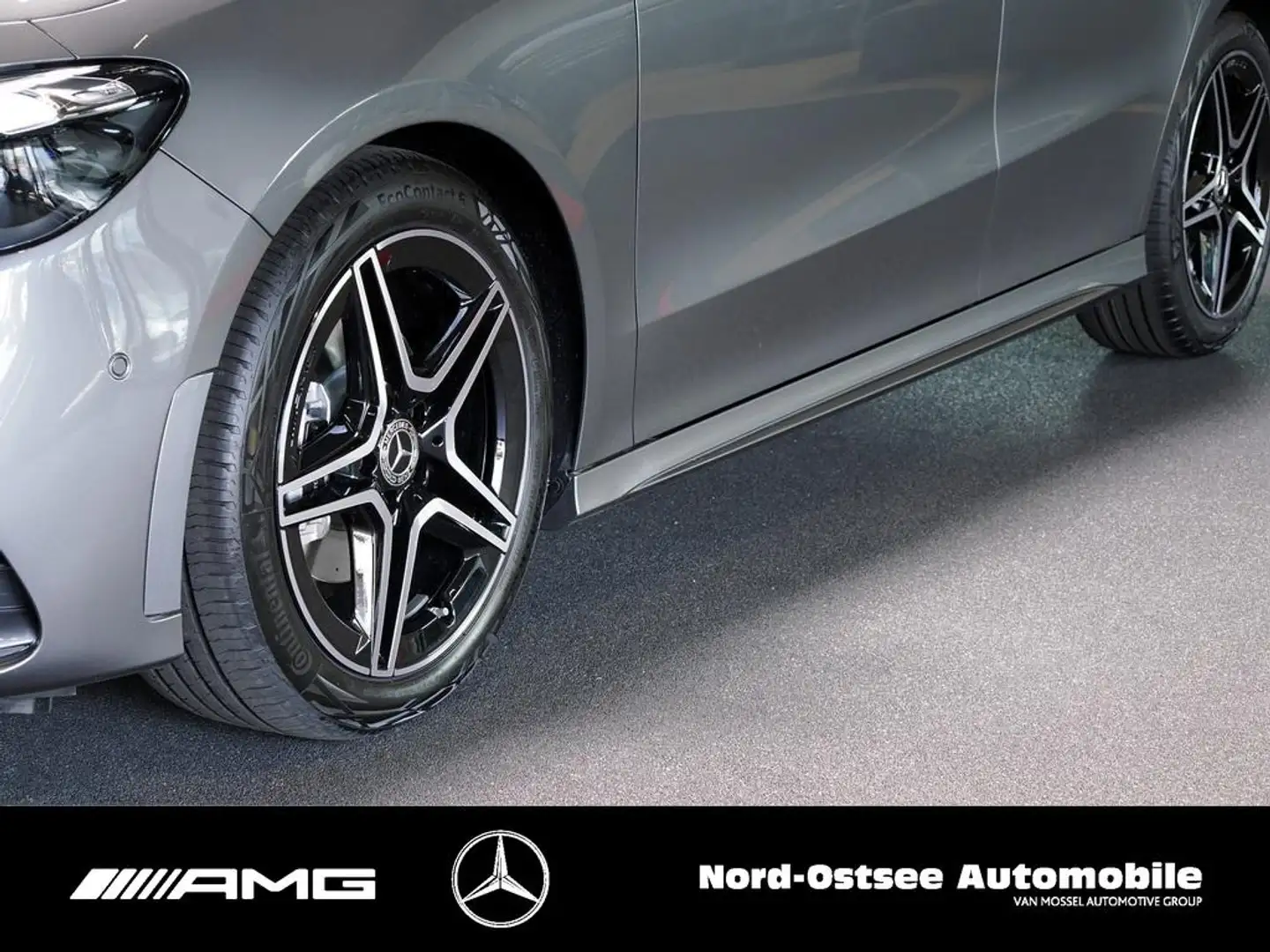 Mercedes-Benz B 200 AMG NIGHT PANO MULTIBEAM 360° DISTRONIC Grijs - 2