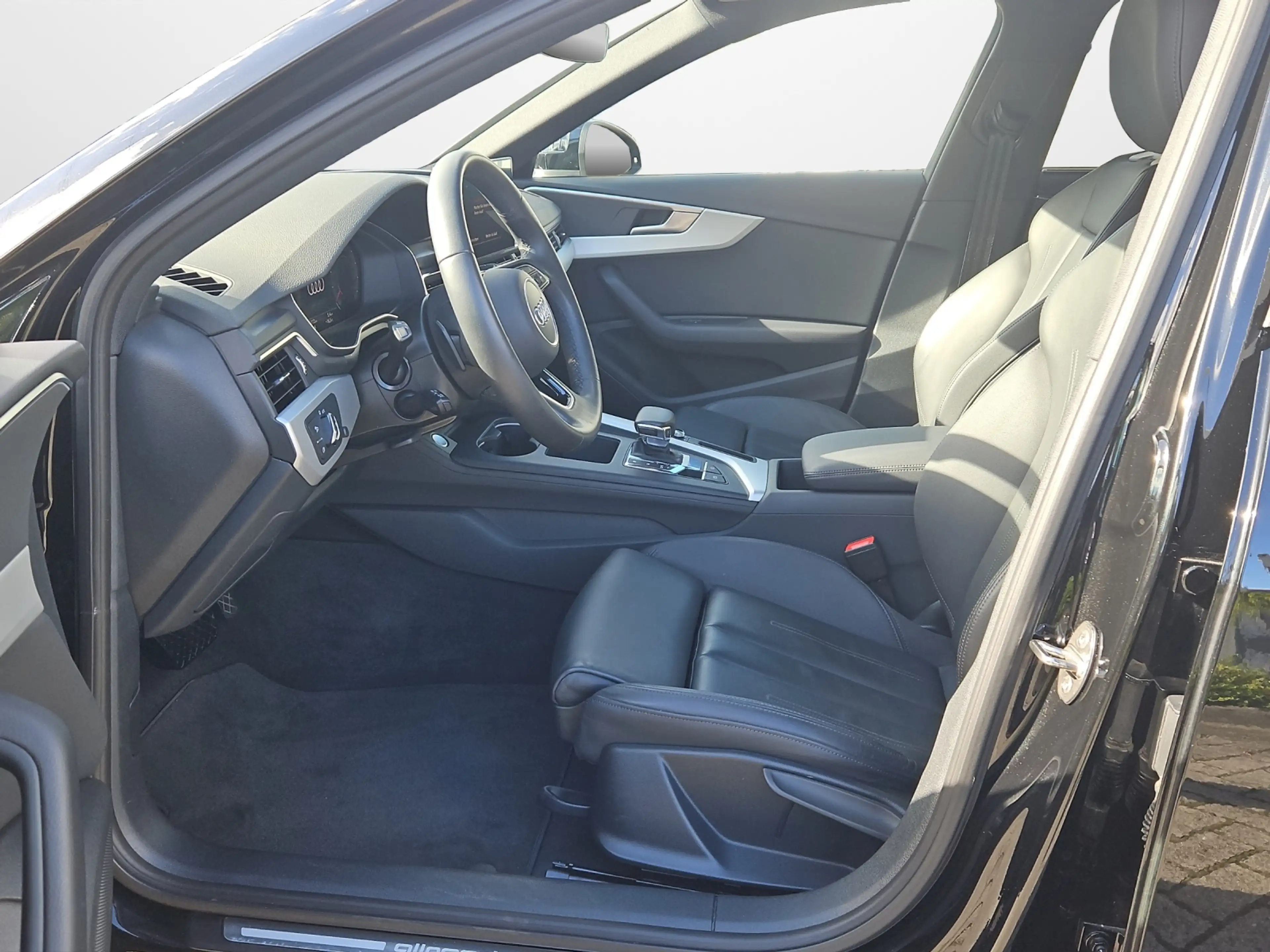 Audi A4 allroad 40 TDI S tronic quattro NaviPlus LED ASI 18-Zol... — photo 7
