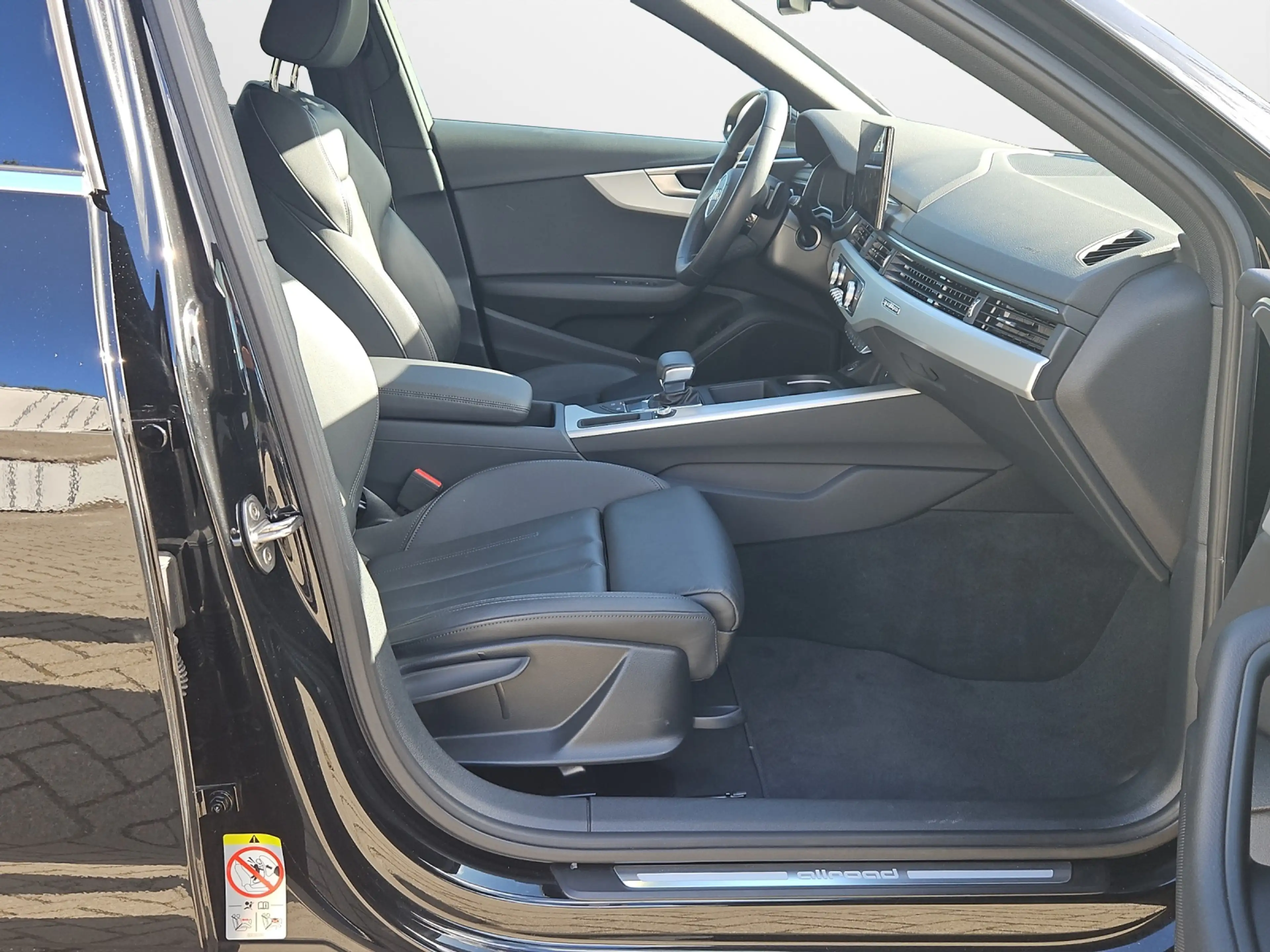 Audi A4 allroad 40 TDI S tronic quattro NaviPlus LED ASI 18-Zol... — photo 13