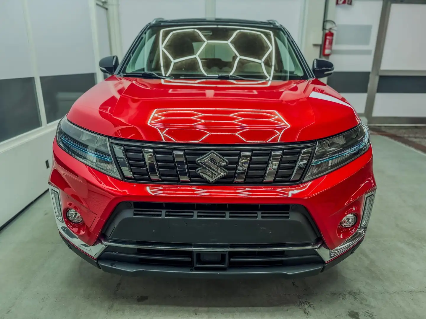 Suzuki Vitara COMFORT+ 1.5 HYBRID AUT PANO NAVI ACC SHZ 1.5 H... Rot - 2