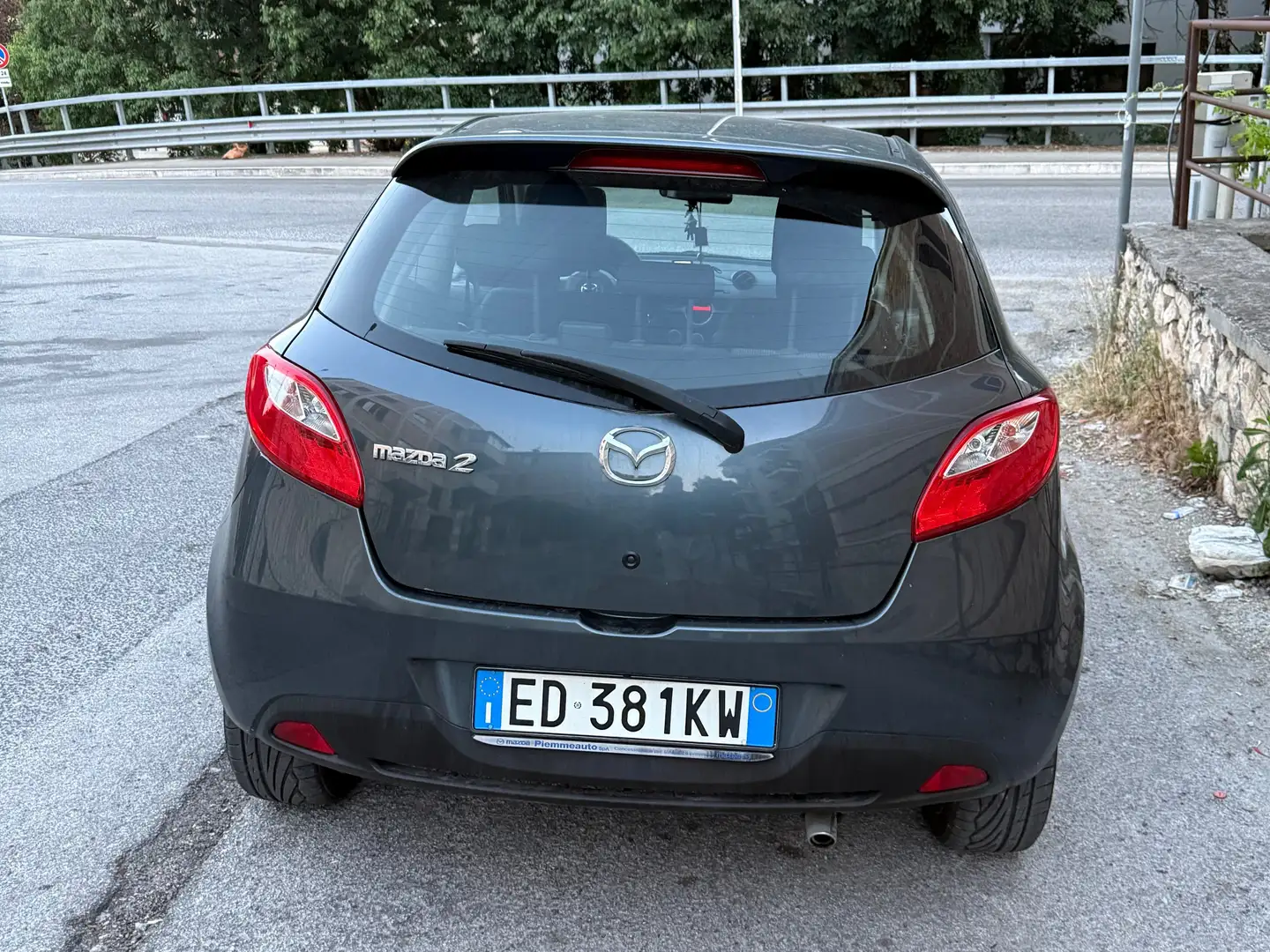 Mazda 2 2 I3p 1.3 Sport 86cv Grigio - 2