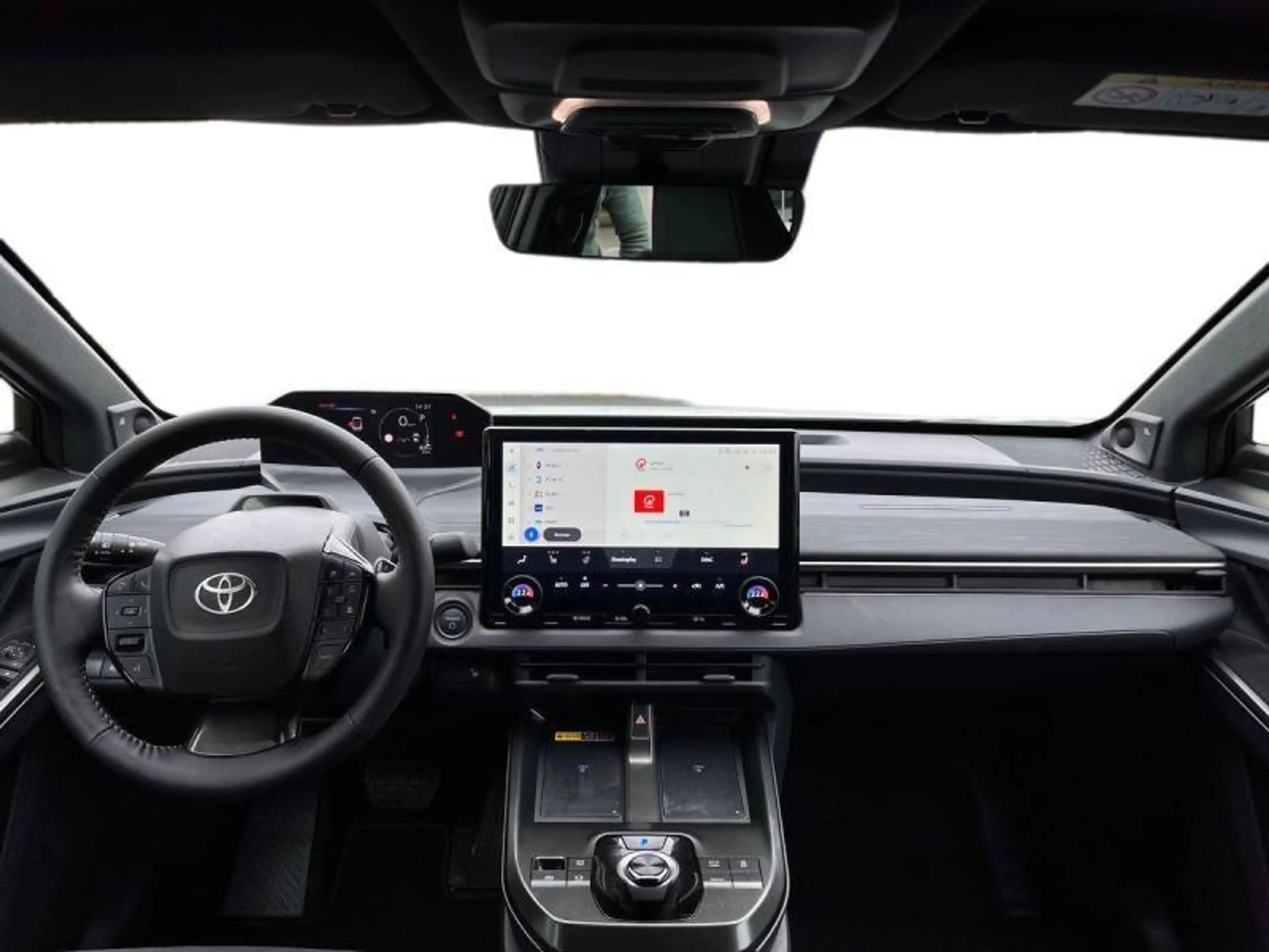 Toyota C-HR+ Style+hitechpack+360°camera+gps+sens V+A — photo 10