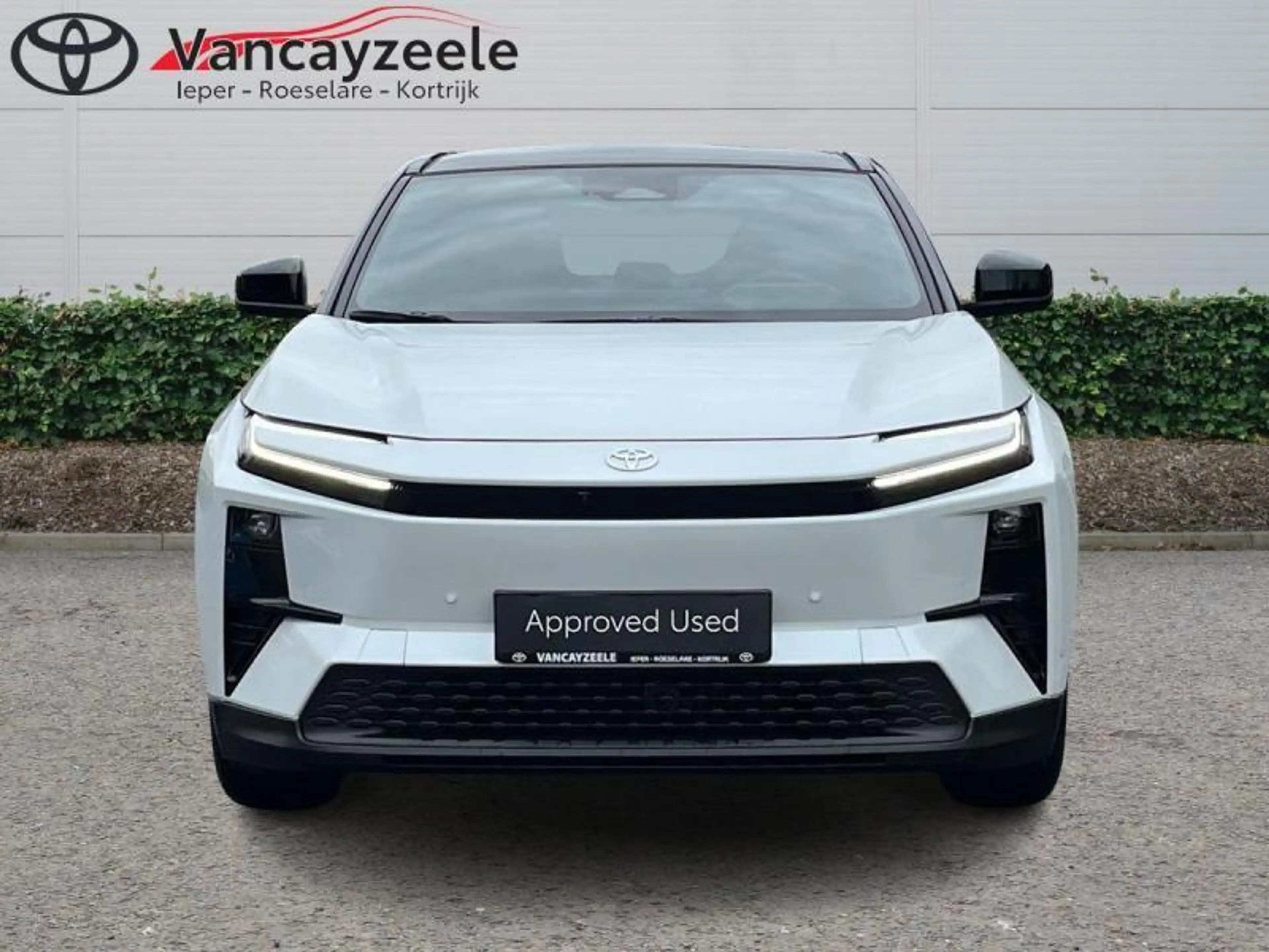 Toyota C-HR+ Style+hitechpack+360°camera+gps+sens V+A — photo 2