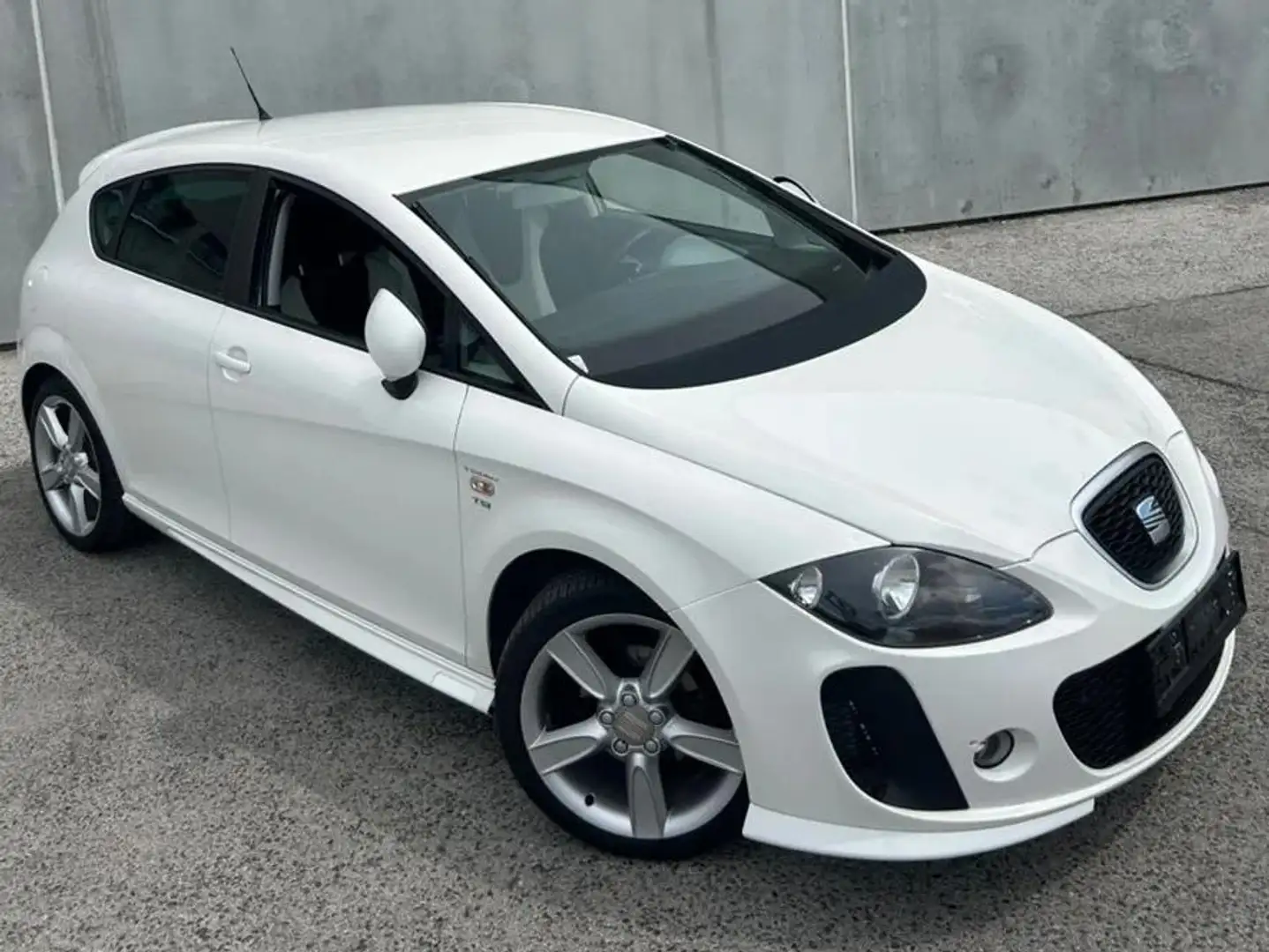 SEAT Leon Leon GT 1,2 TSI GT Weiß - 2