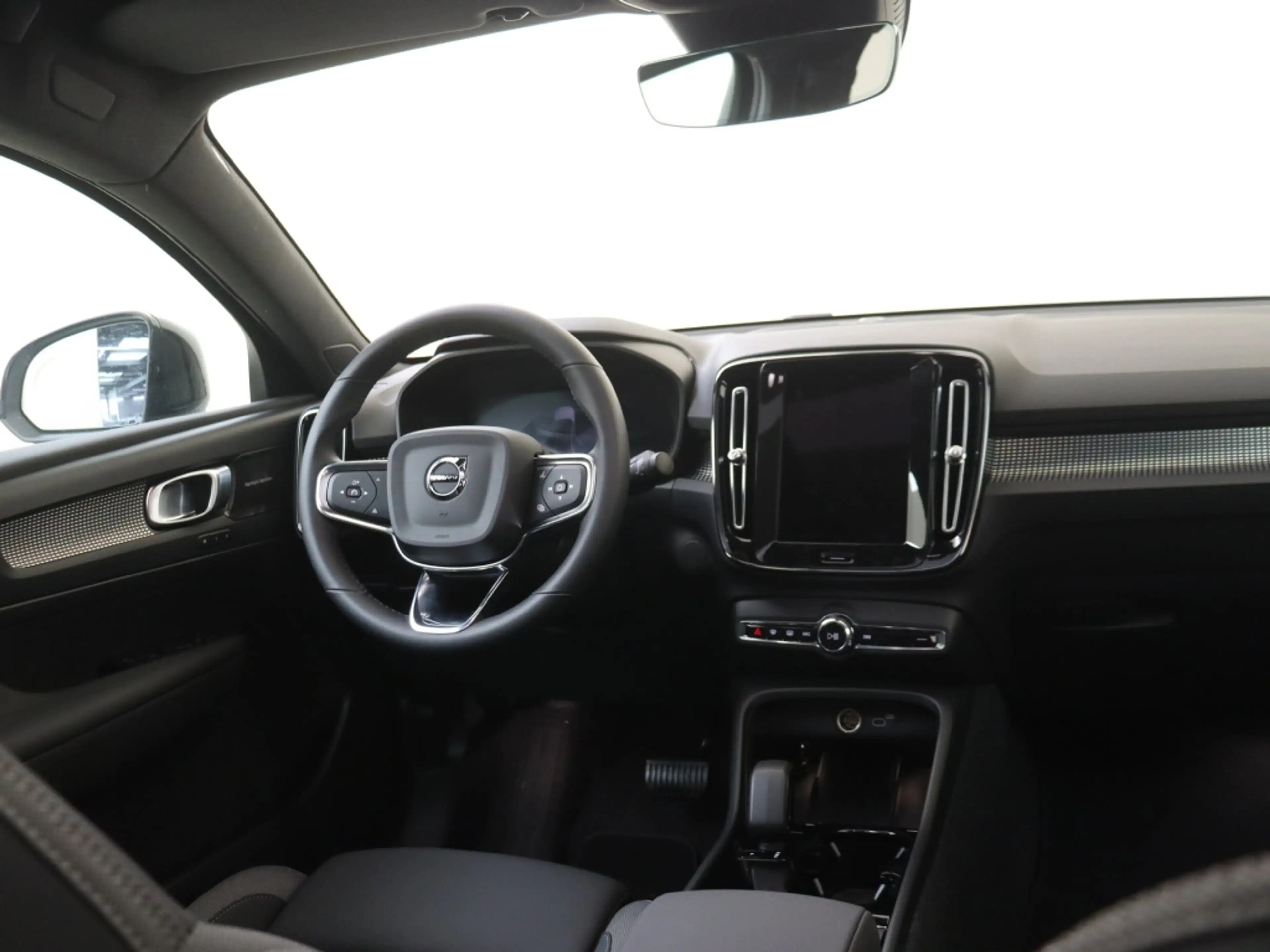 Volvo EC40 Twin Performance Ultra 82 kWh | 360° Camera | Warm — photo 10