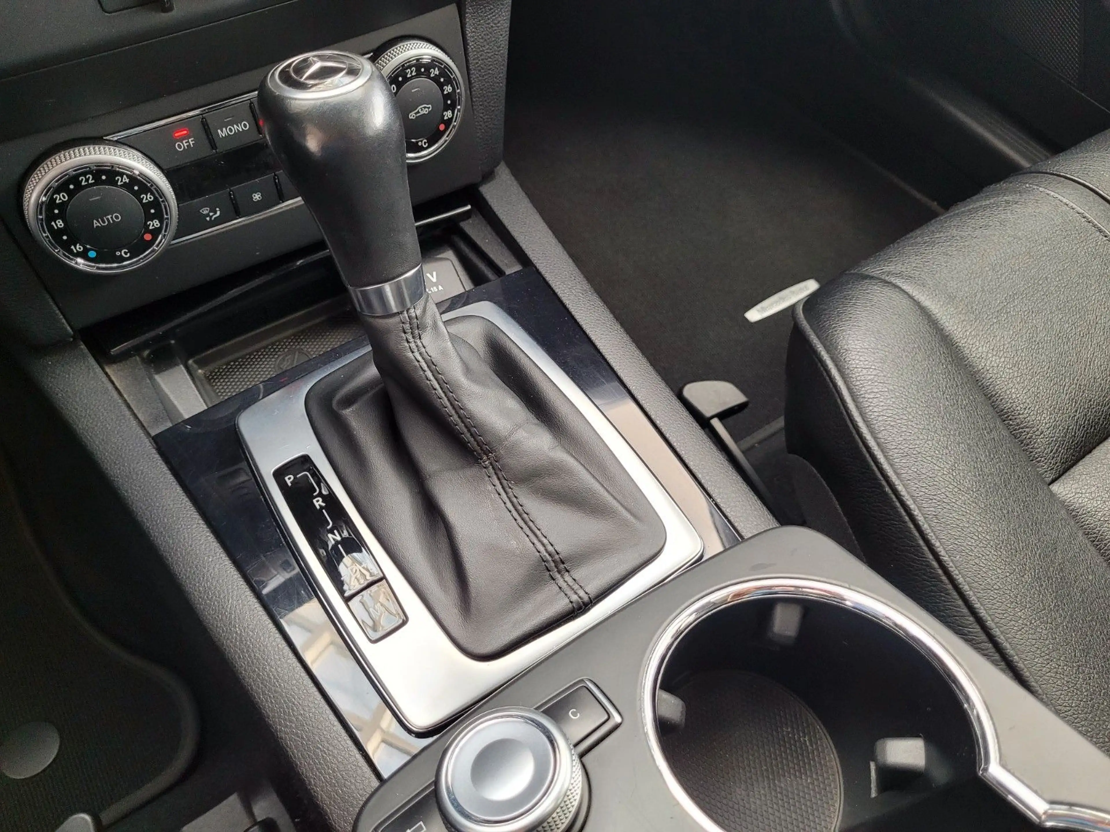 Mercedes-Benz GLK 350 CDI 4Matic Aut/ Pano/Leder/AHK/Kamera — photo 12