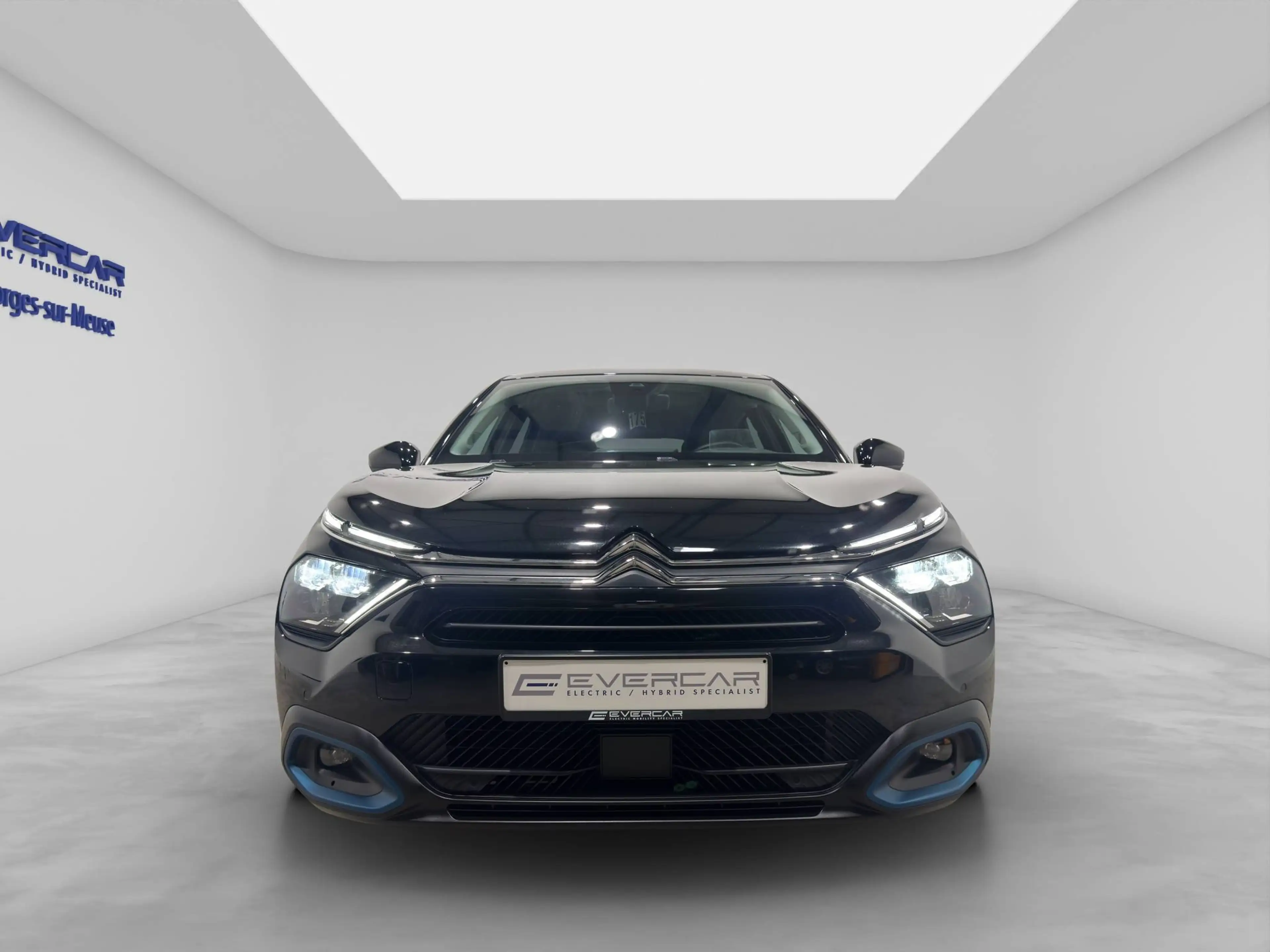 Citroen E-C4 Electric SHINE ***SUNROOF*APPLE CARPLAY & ANDROID AUTO*HEAD UP DISPLAY*** — photo 2