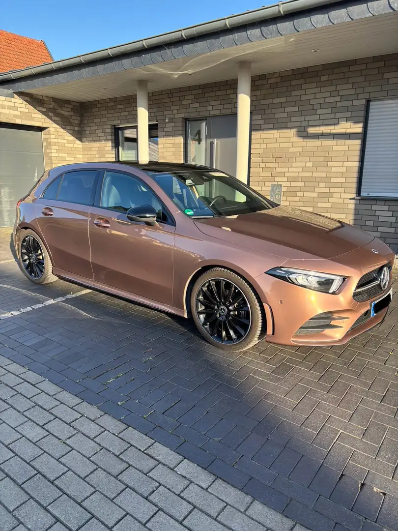 Mercedes-Benz A 200 AMG-LINE Braun - 2
