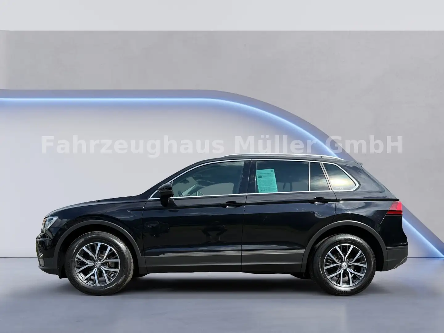 Volkswagen Tiguan 2.0 TDI 150Ps SHZ Schwarz - 2