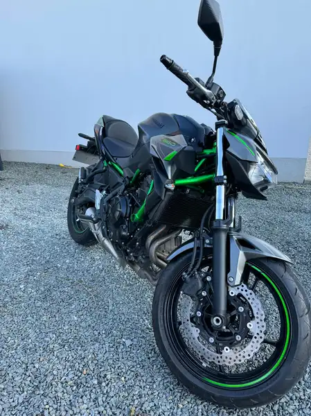 Kawasaki Z650 - foto 4