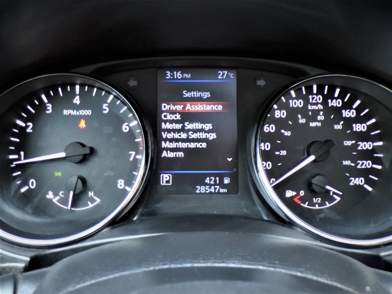 Nissan Qashqai снимка Nissan Qashqai