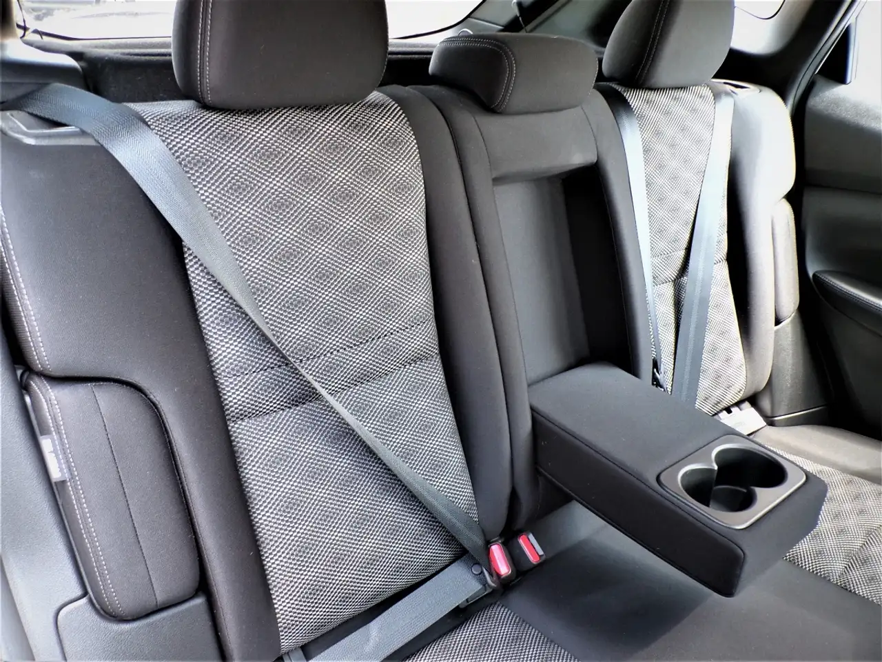 Nissan Qashqai снимка Nissan Qashqai