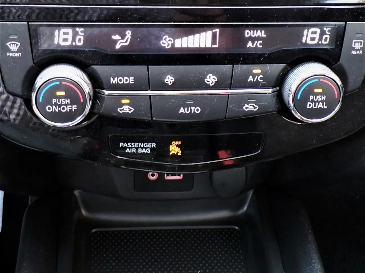 Nissan Qashqai снимка Nissan Qashqai