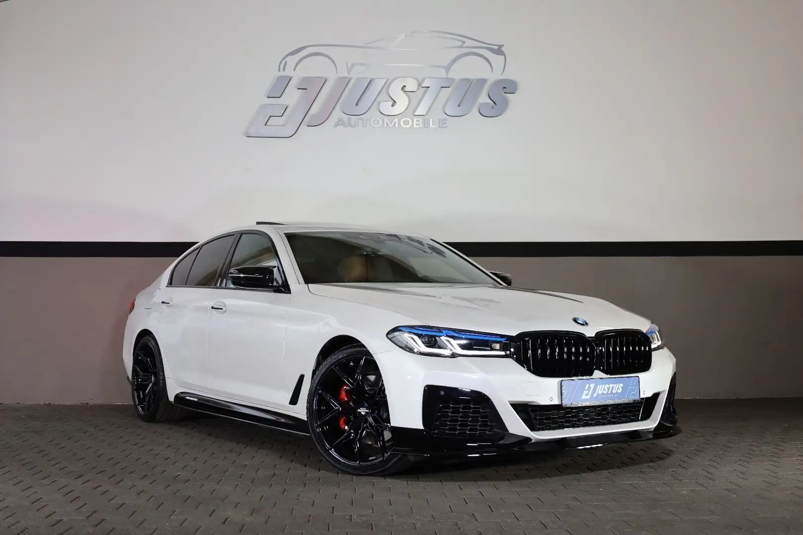BMW 540 i xDrive/HUD/LASER/4xSHZ/LHZ/TOTW/KAMERA/R20 Weiß - 1