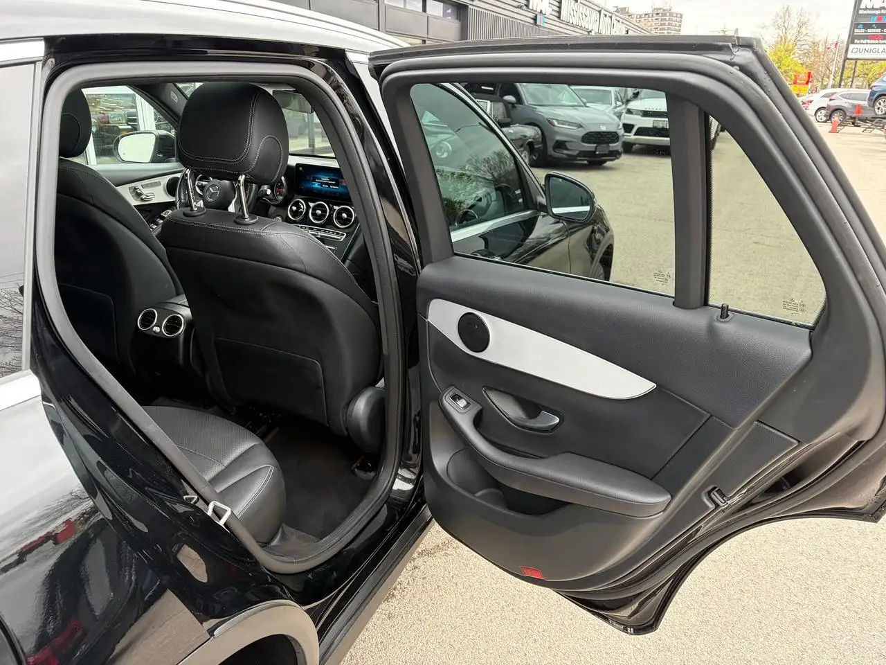 Mercedes-Benz GLC снимка Mercedes-Benz GLC