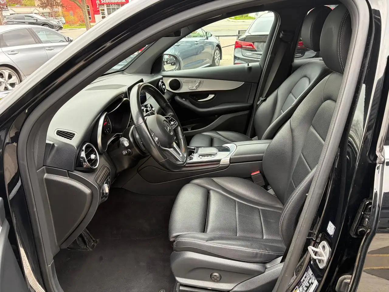 Mercedes-Benz GLC снимка Mercedes-Benz GLC