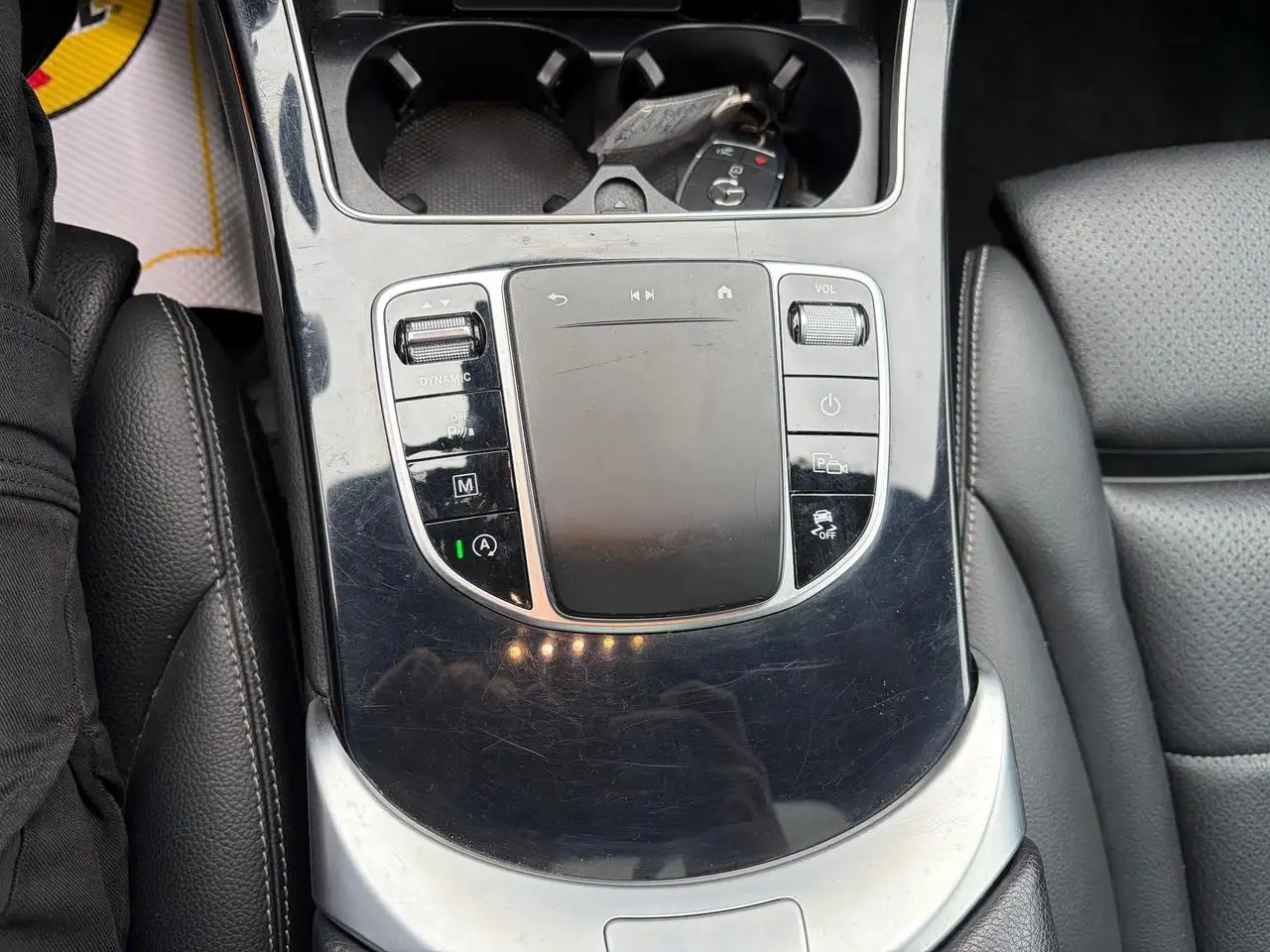 Mercedes-Benz GLC снимка Mercedes-Benz GLC
