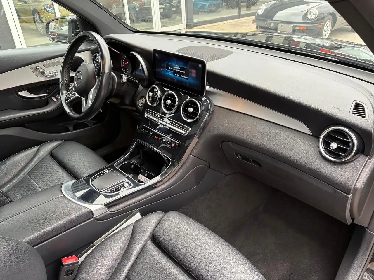 Mercedes-Benz GLC снимка Mercedes-Benz GLC