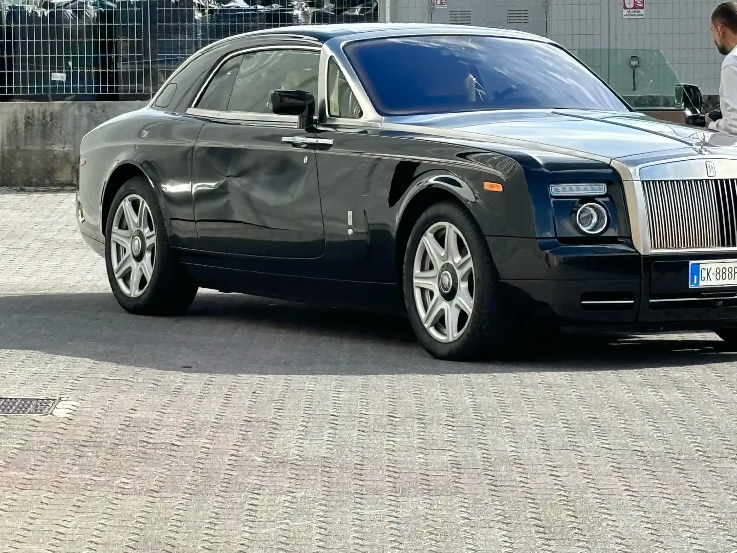 Rolls-Royce Phantom Coupe 6.7 Zwart - 1