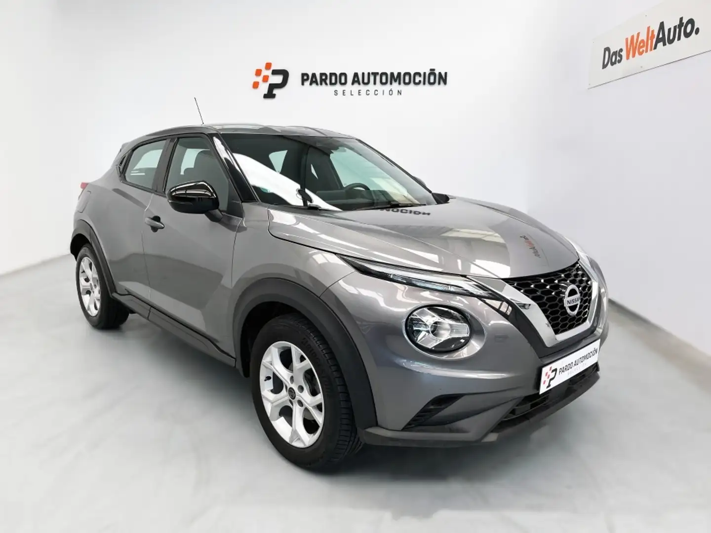 Nissan Juke 1.0 DIG-T Acenta 4x2 DCT 7 117 Grigio - 1