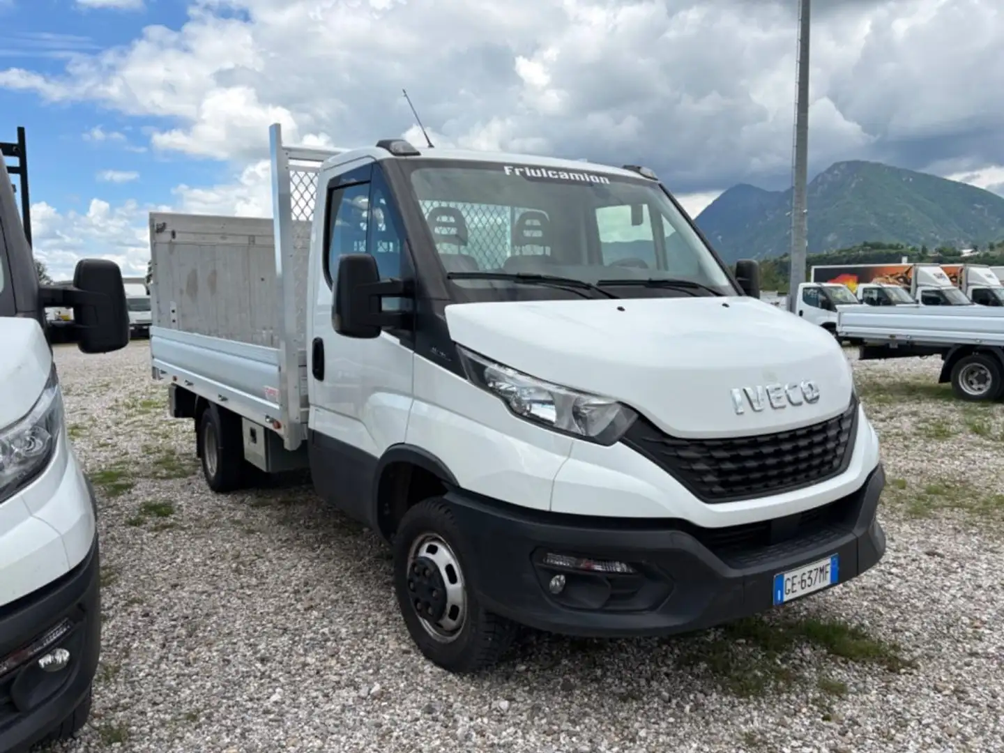 Iveco Daily 35C16 CASSONE + SPONDA Bianco - 1