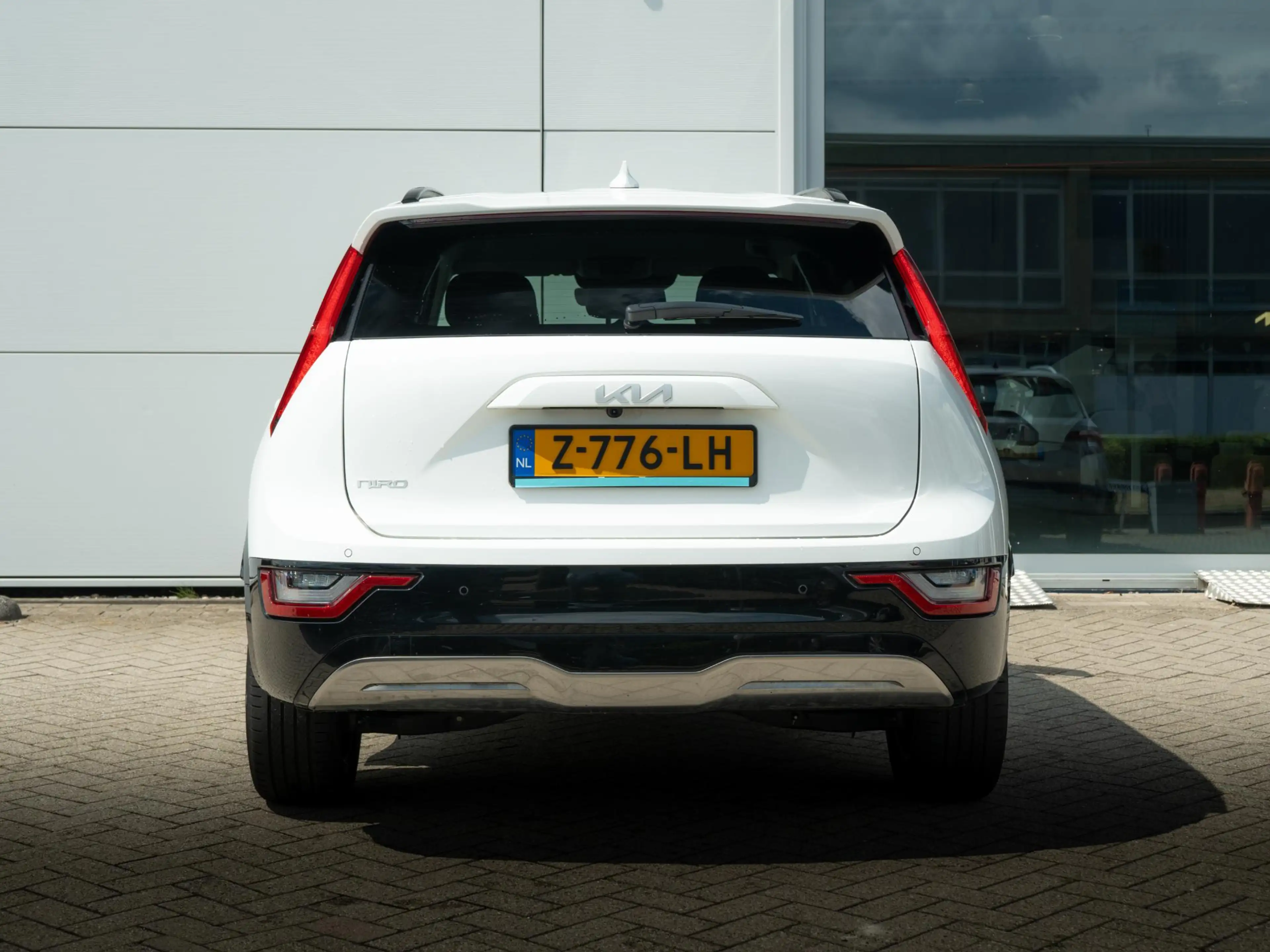 Kia e-Niro EV Edition Advanced 64.8 kWh | Stoel en stuurverwa — photo 8