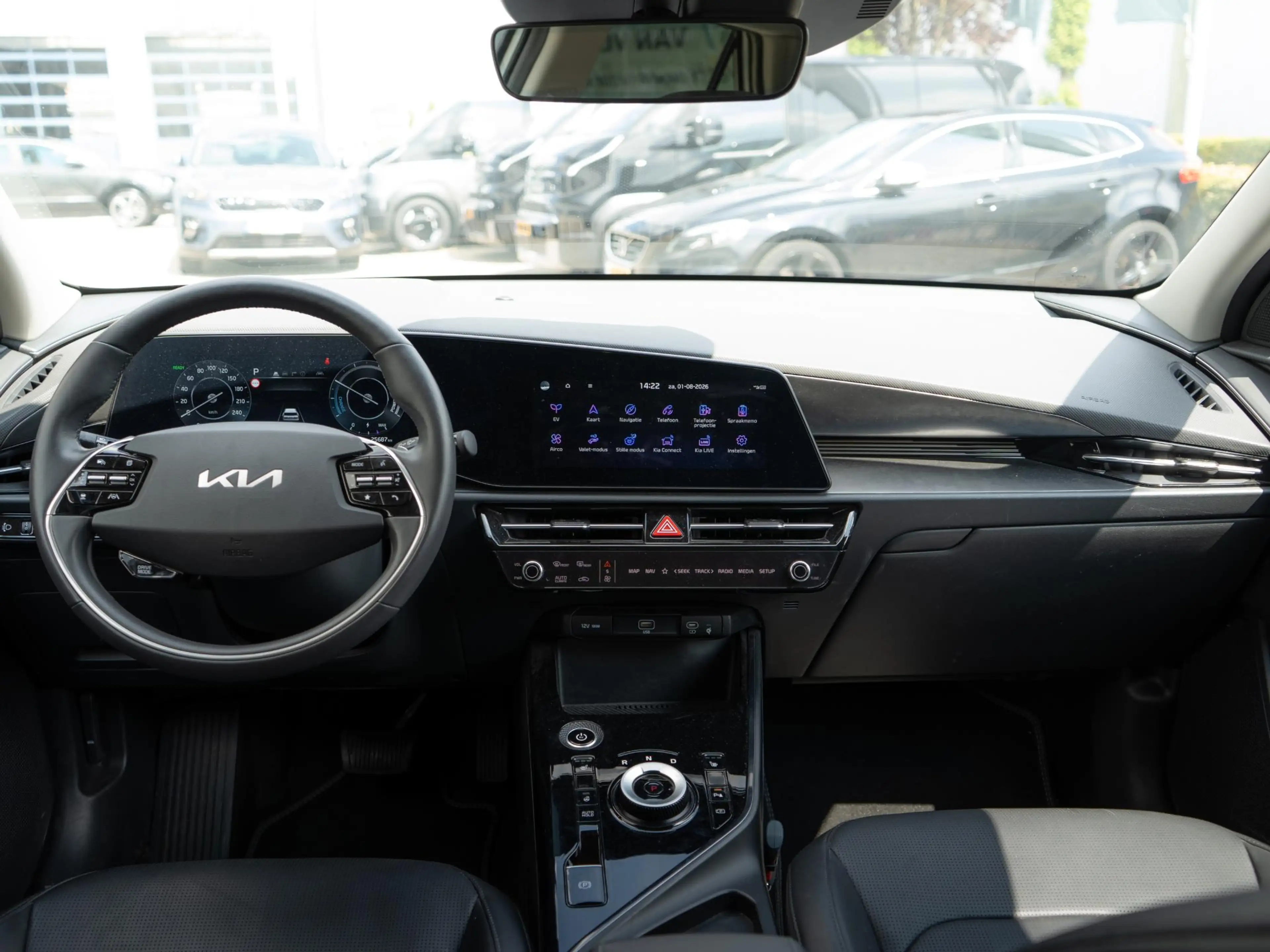 Kia e-Niro EV Edition Advanced 64.8 kWh | Stoel en stuurverwa — photo 7