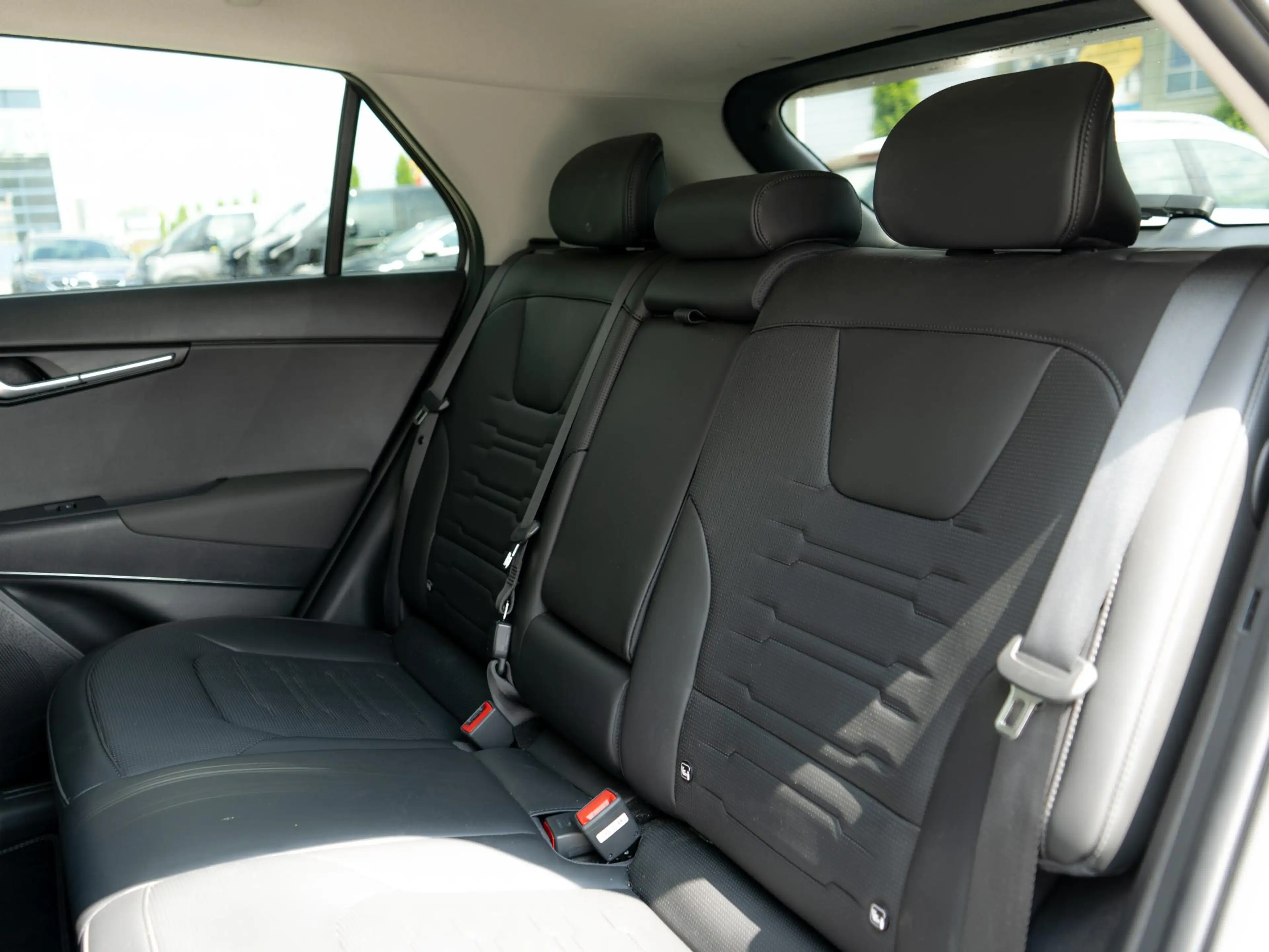 Kia e-Niro EV Edition Advanced 64.8 kWh | Stoel en stuurverwa — photo 11