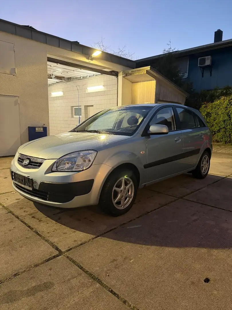 Kia Rio 1.4 EX Basis Bremsen, Reifen, Tüv Neu Plateado - 1