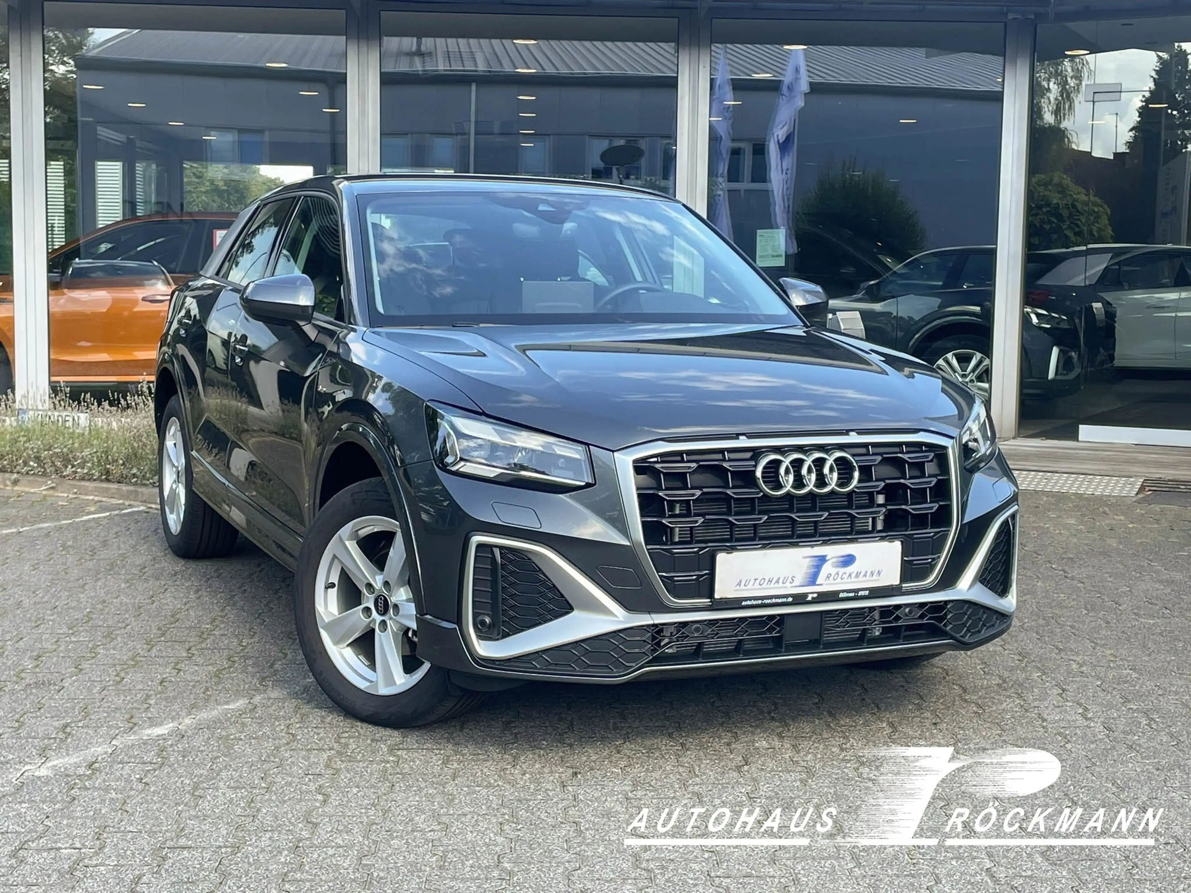 Audi Q2 35 TFSI S line Aut. CarPlay Kamera el.Heckk Matr
