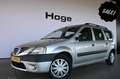 Dacia Logan MCV 1.6-16V Lauréate 7 Persoons Airco Trekhaak All Grey - thumbnail 1