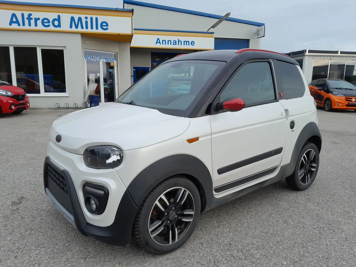Microcar M.Go KLIMAANLAGE SERVOLENKUNG AIRBAG Weiß - 1