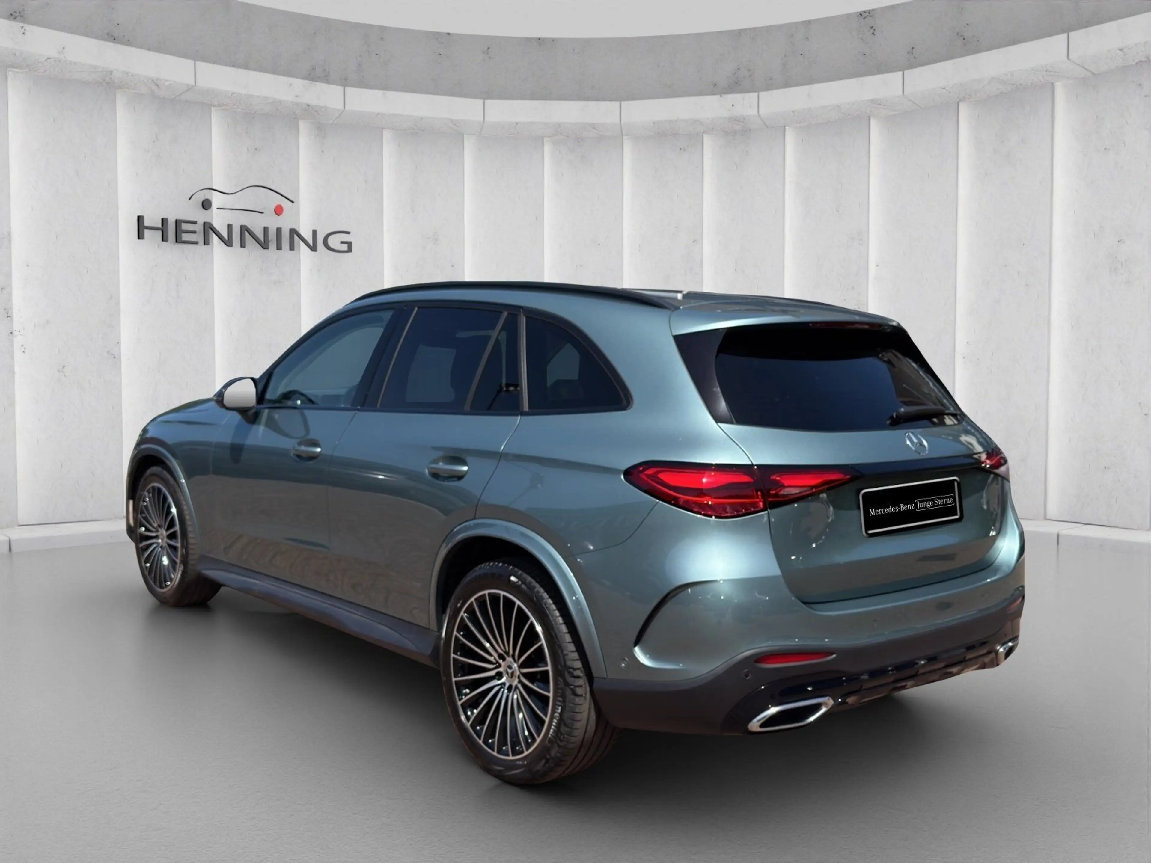 Mercedes-Benz GLC 300 d Edition AMG Panorama BUR AHK DIS 20" — photo 3