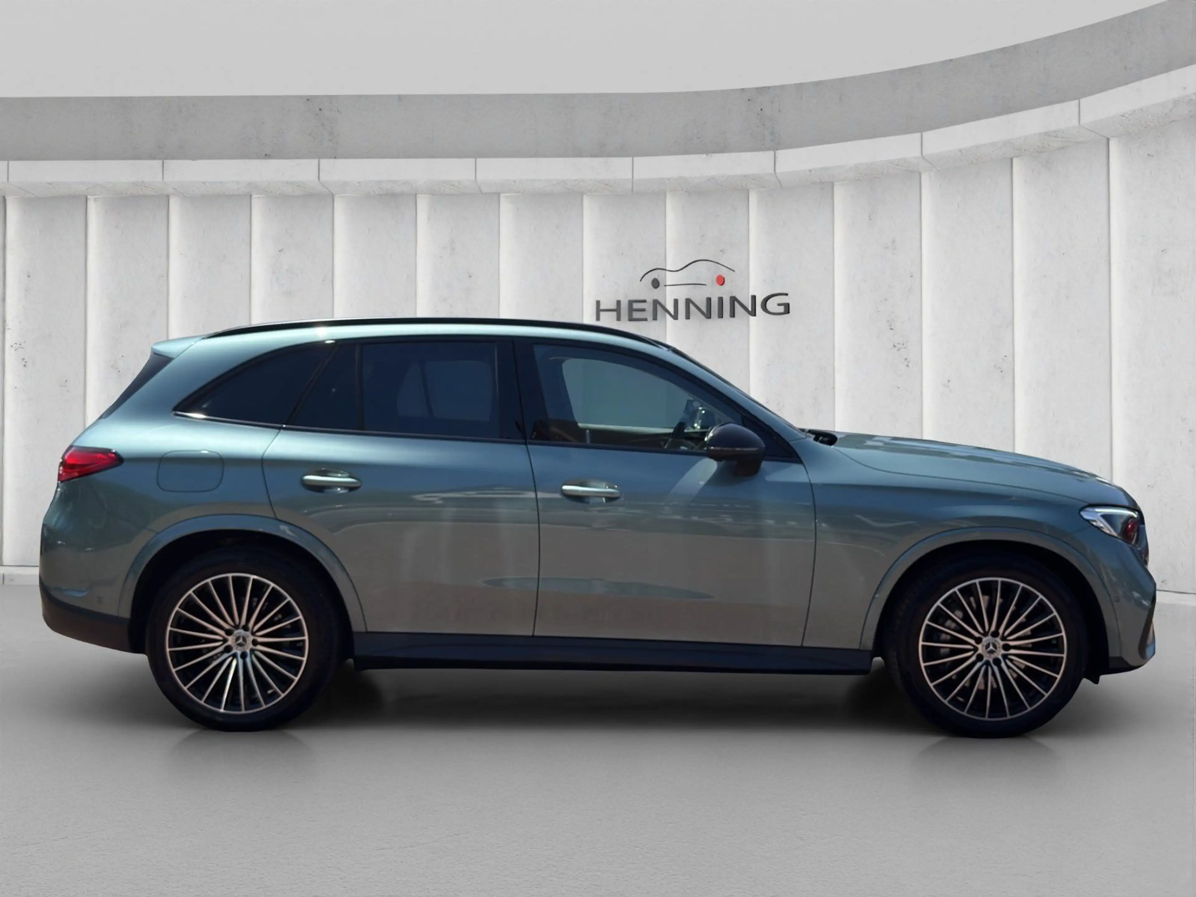 Mercedes-Benz GLC 300 d Edition AMG Panorama BUR AHK DIS 20" — photo 6