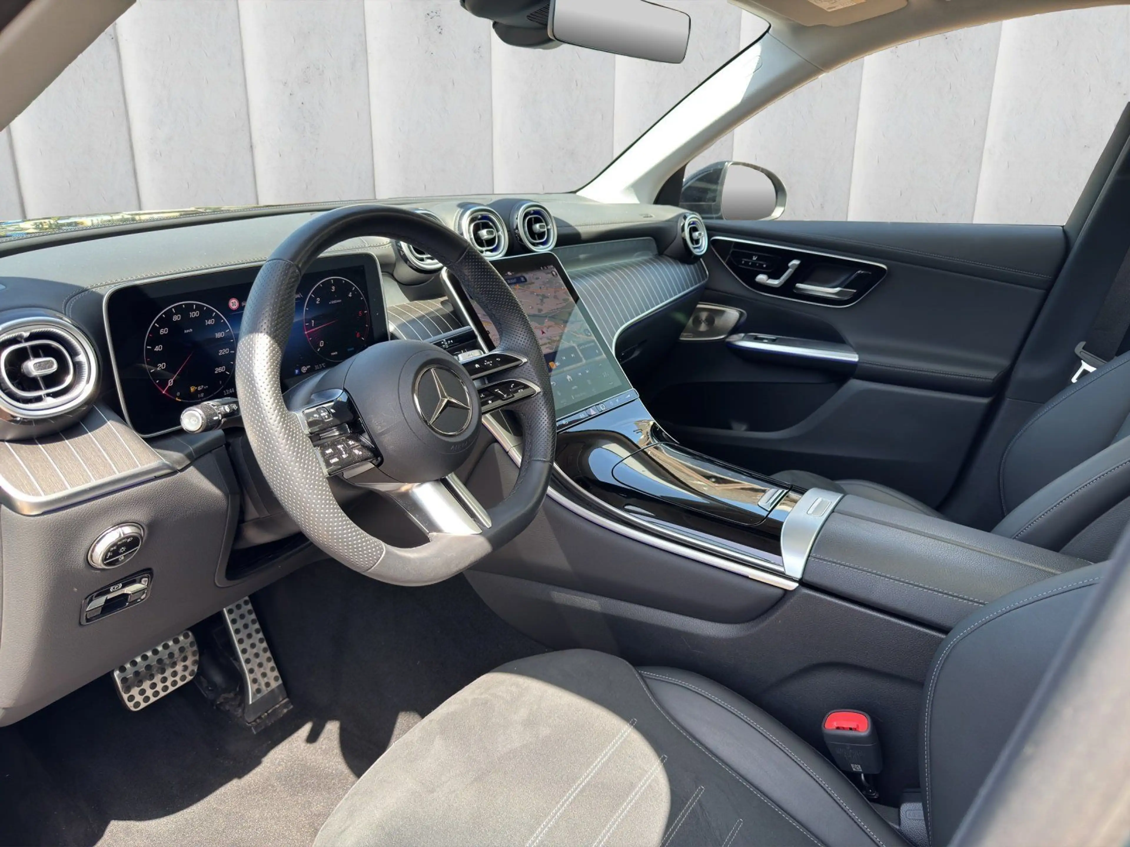 Mercedes-Benz GLC 300 d Edition AMG Panorama BUR AHK DIS 20" — photo 9