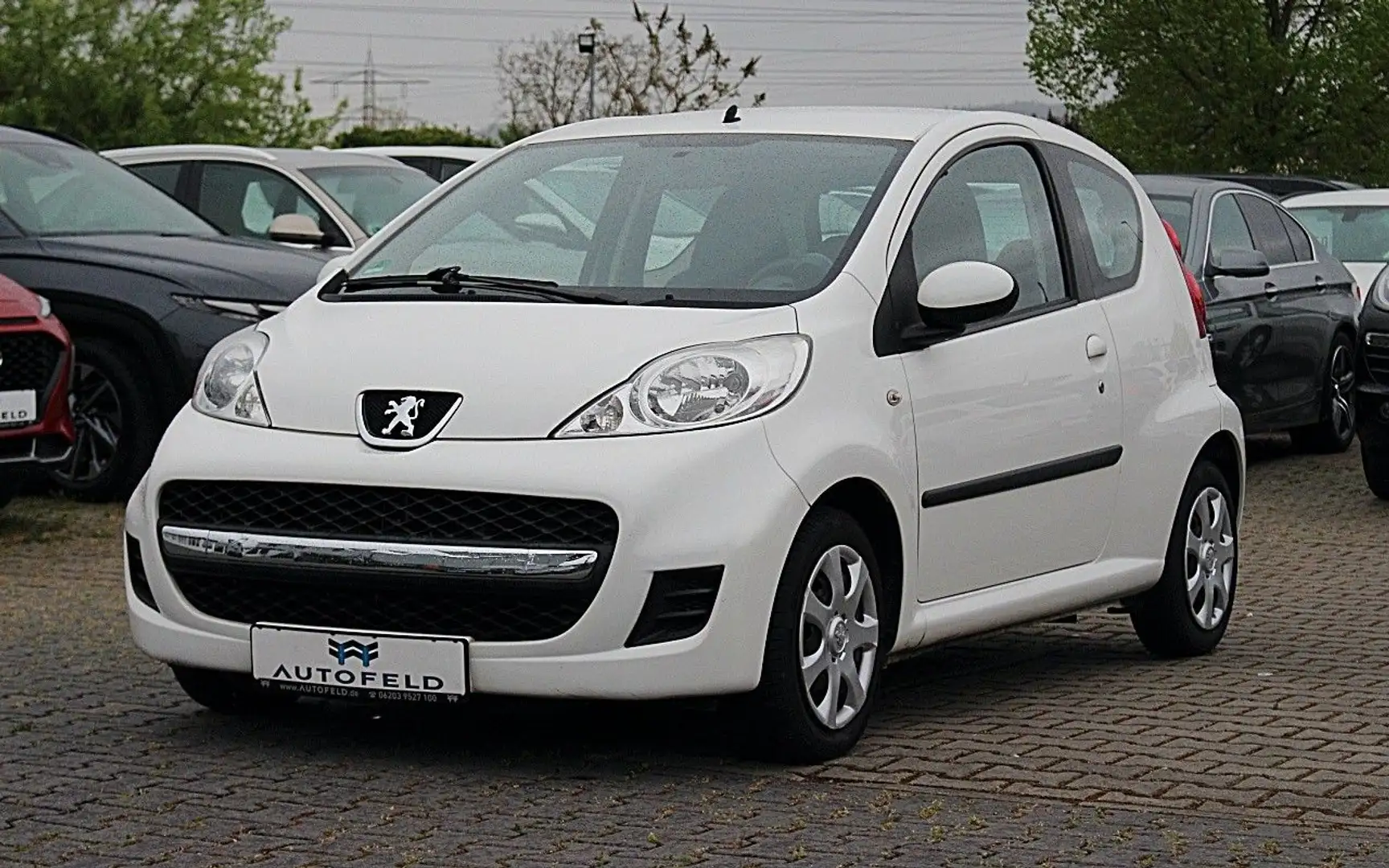 Peugeot 107 /1.HAND/KLIMA/ISOFIX/CD/RADIO Weiß - 1