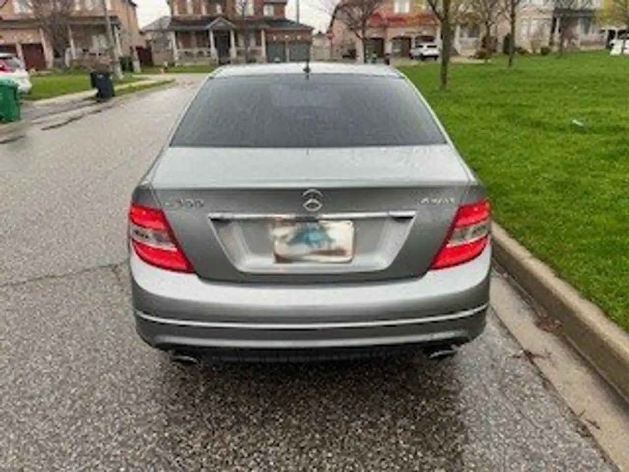 Mercedes-Benz C-Class снимка Mercedes-Benz C-Class