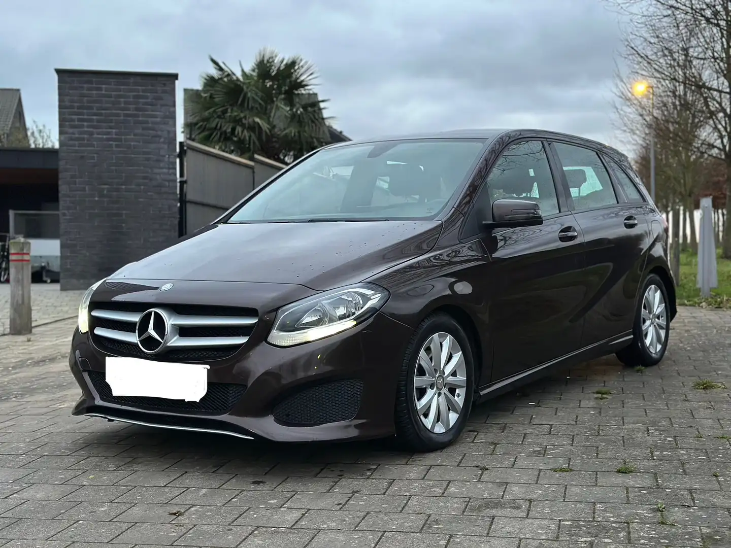 Mercedes-Benz B 180 CDI - FACE LIFT - 132000KM ! Brun - 1