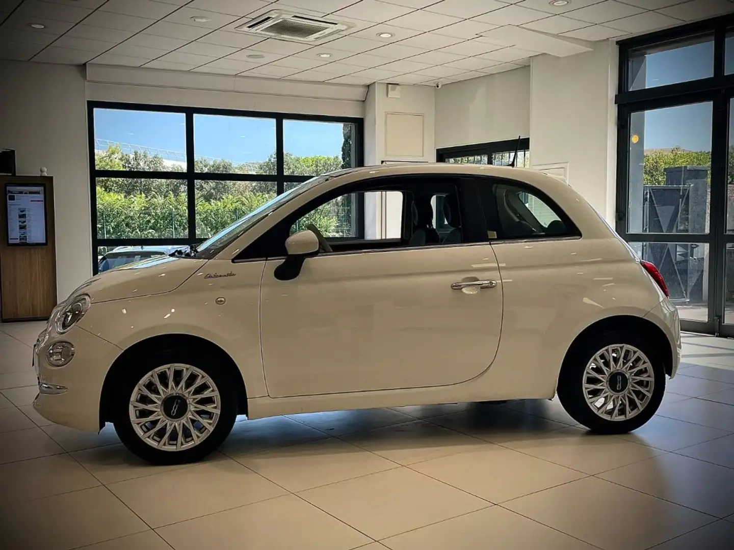 Fiat 500 500 70 ch Hybride BSG S/S Dolcevita Wit - 2