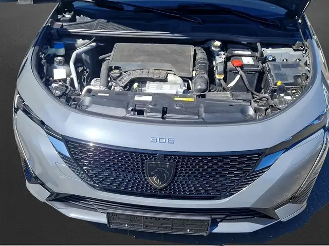 Peugeot 308 view 5