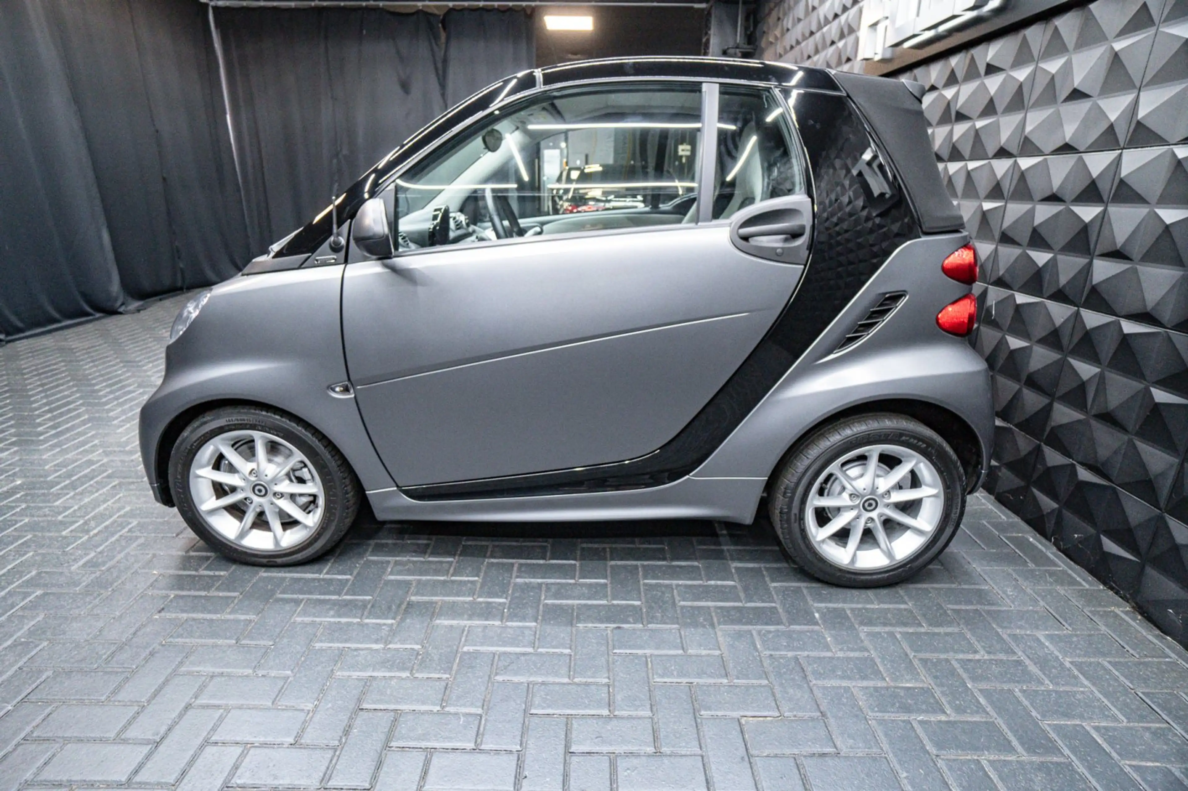 smart forTwo Cabrio Servo Klima shz Leder passion — photo 9