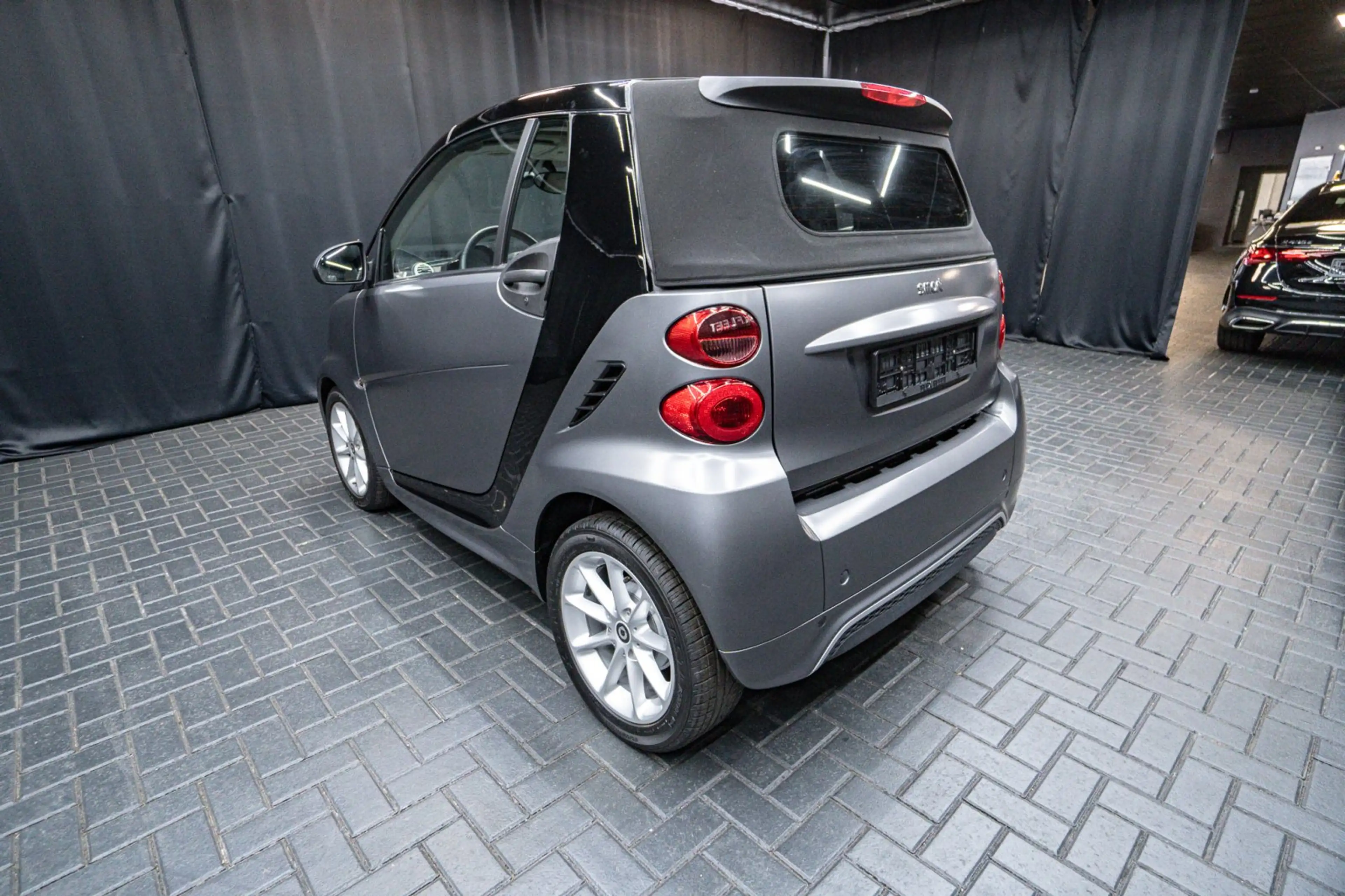 smart forTwo Cabrio Servo Klima shz Leder passion — photo 11